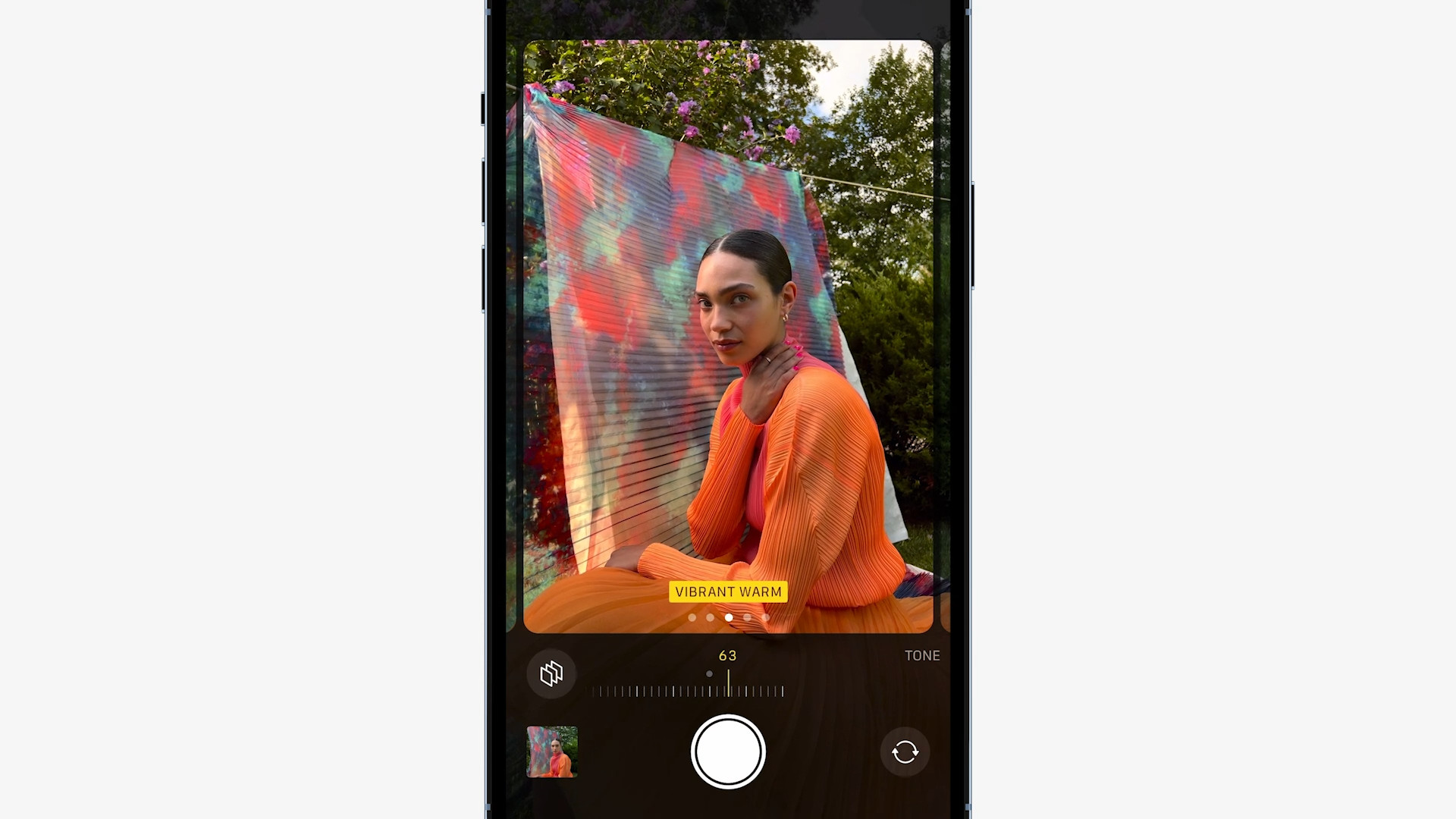 vibrant warm photo mode on smartphone