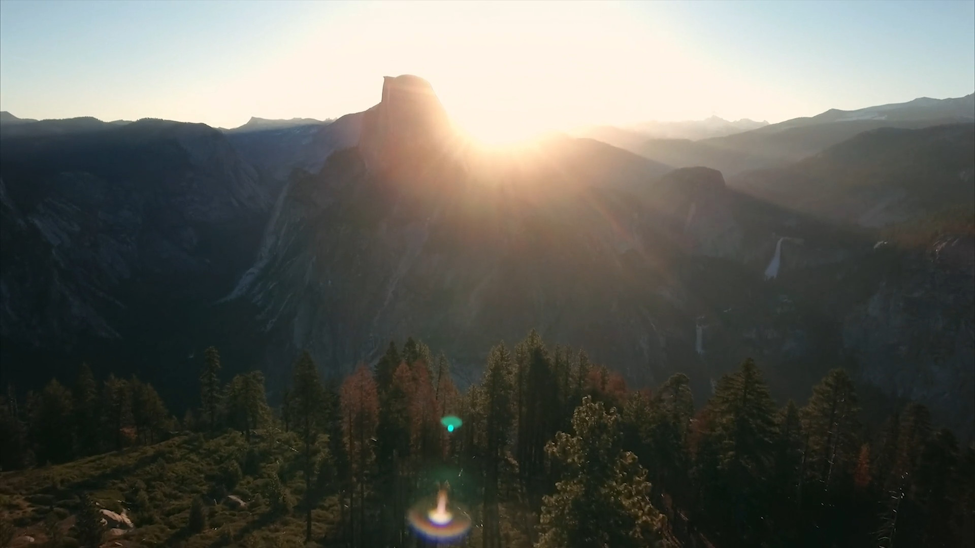yosemite sunrise over mountains