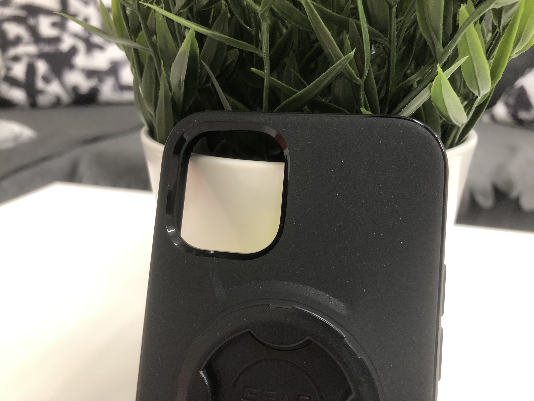 spigen gearlock 13 Spigen Gearlock