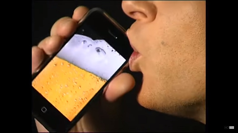 Vydělal miliony dolarů na primitivní aplikaci iBeer, pak odešel na farmu a už nikdy nic nevydal