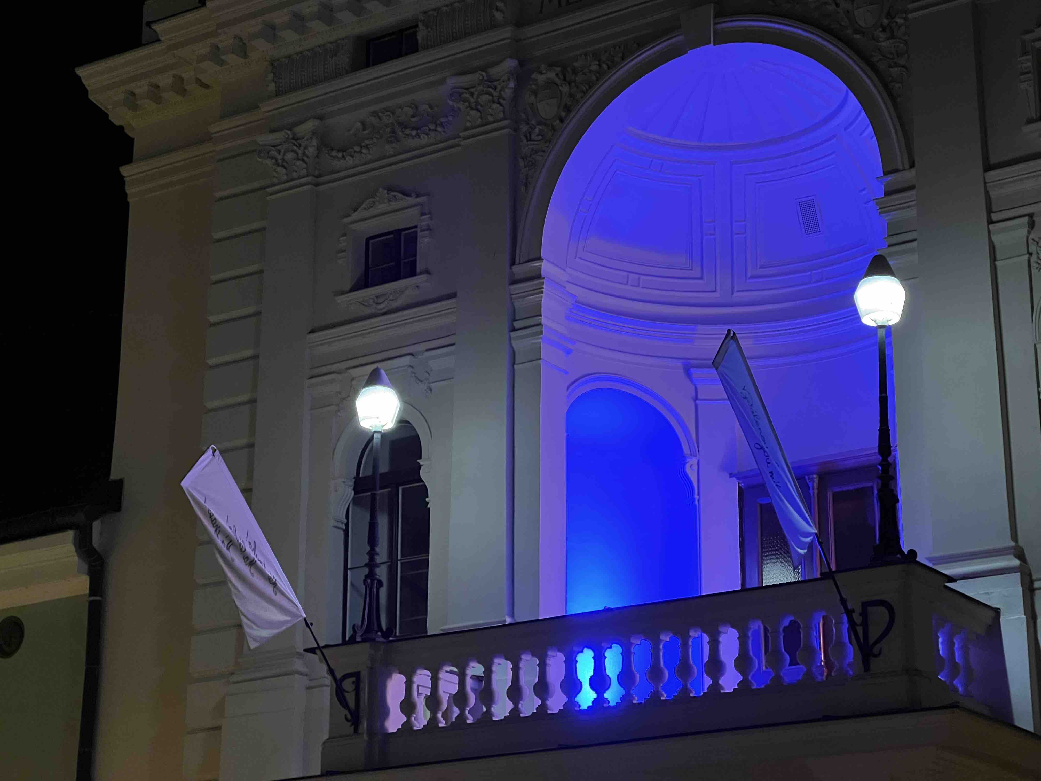 illuminated building arch night