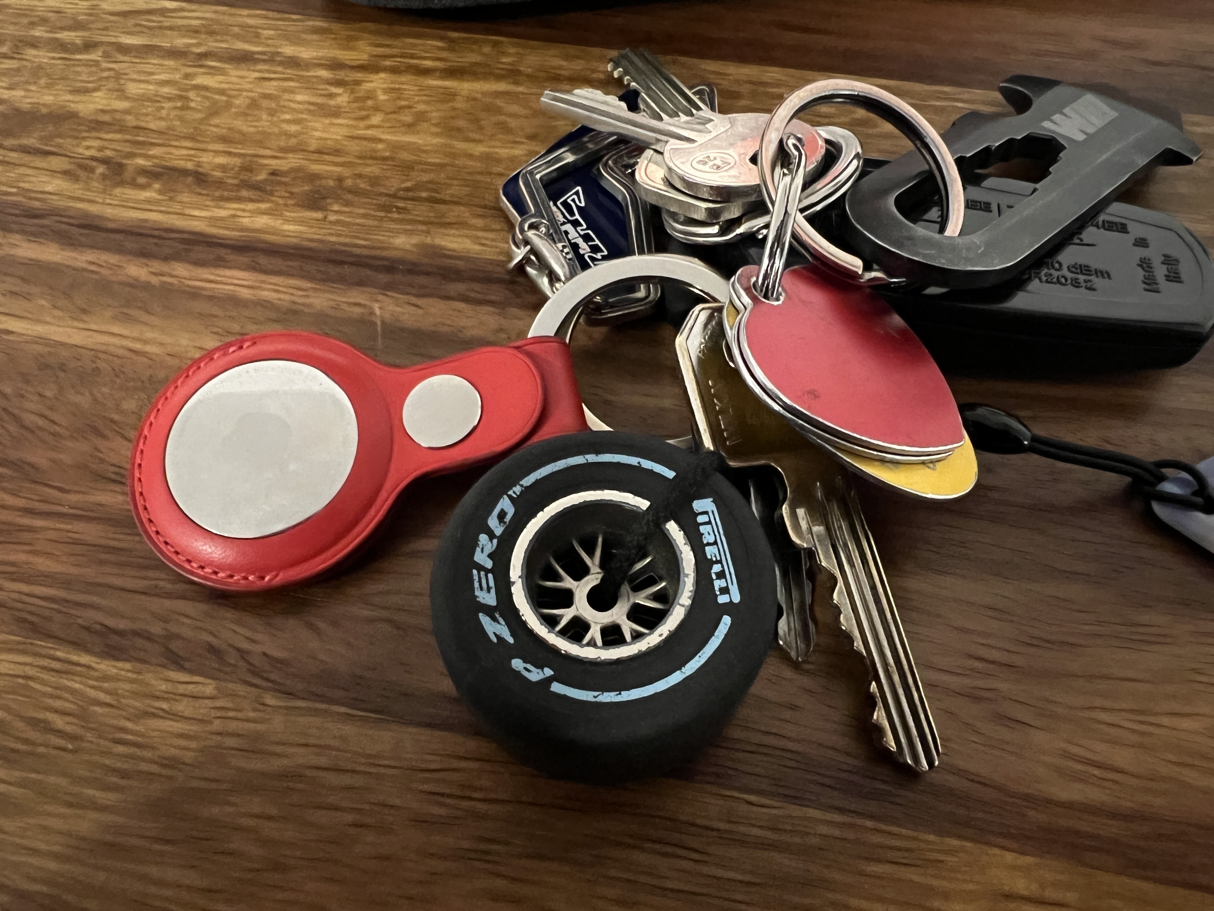 keychain with tire keyring