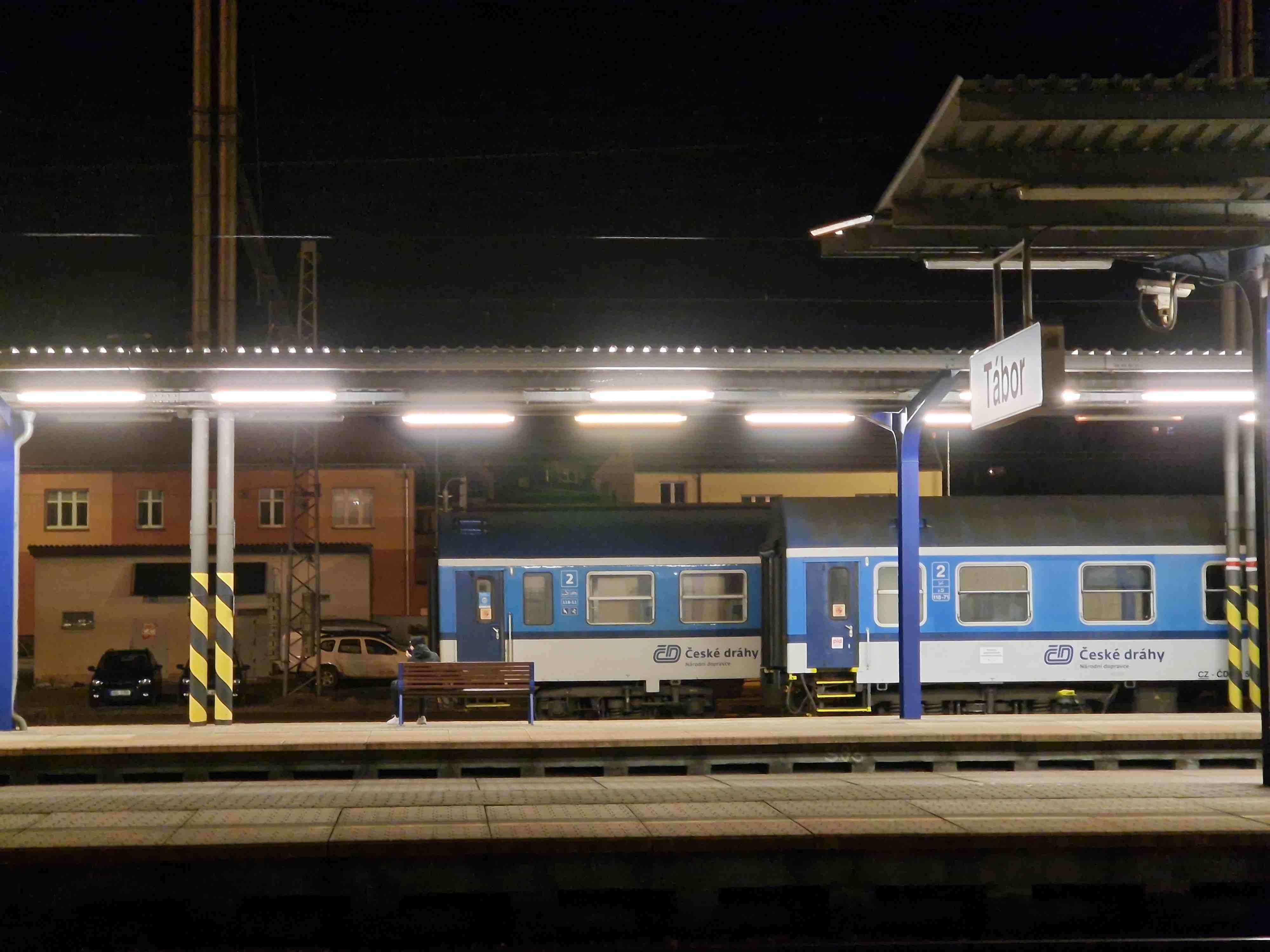 train platform closeup