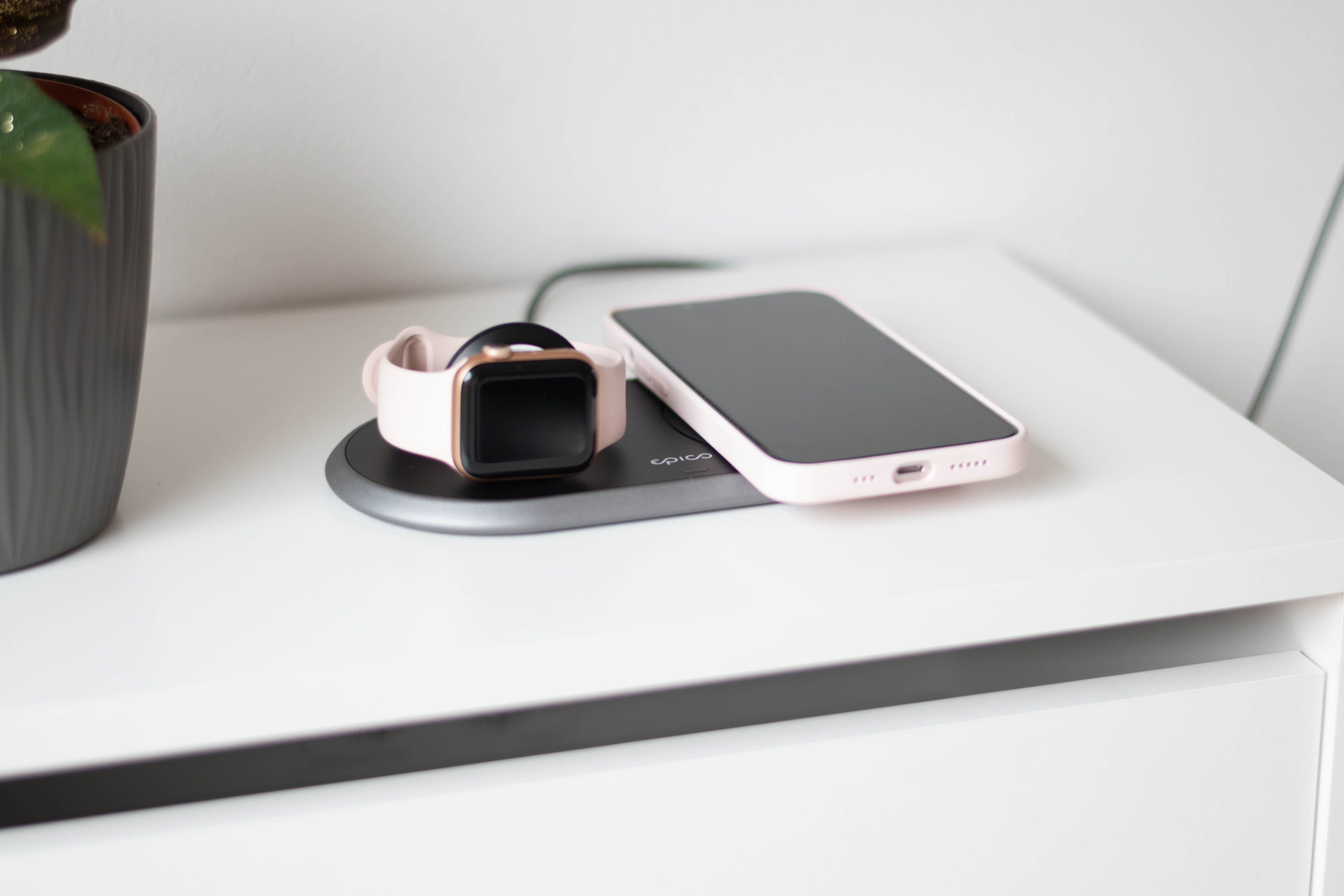 EPICO Charging Base 2in1