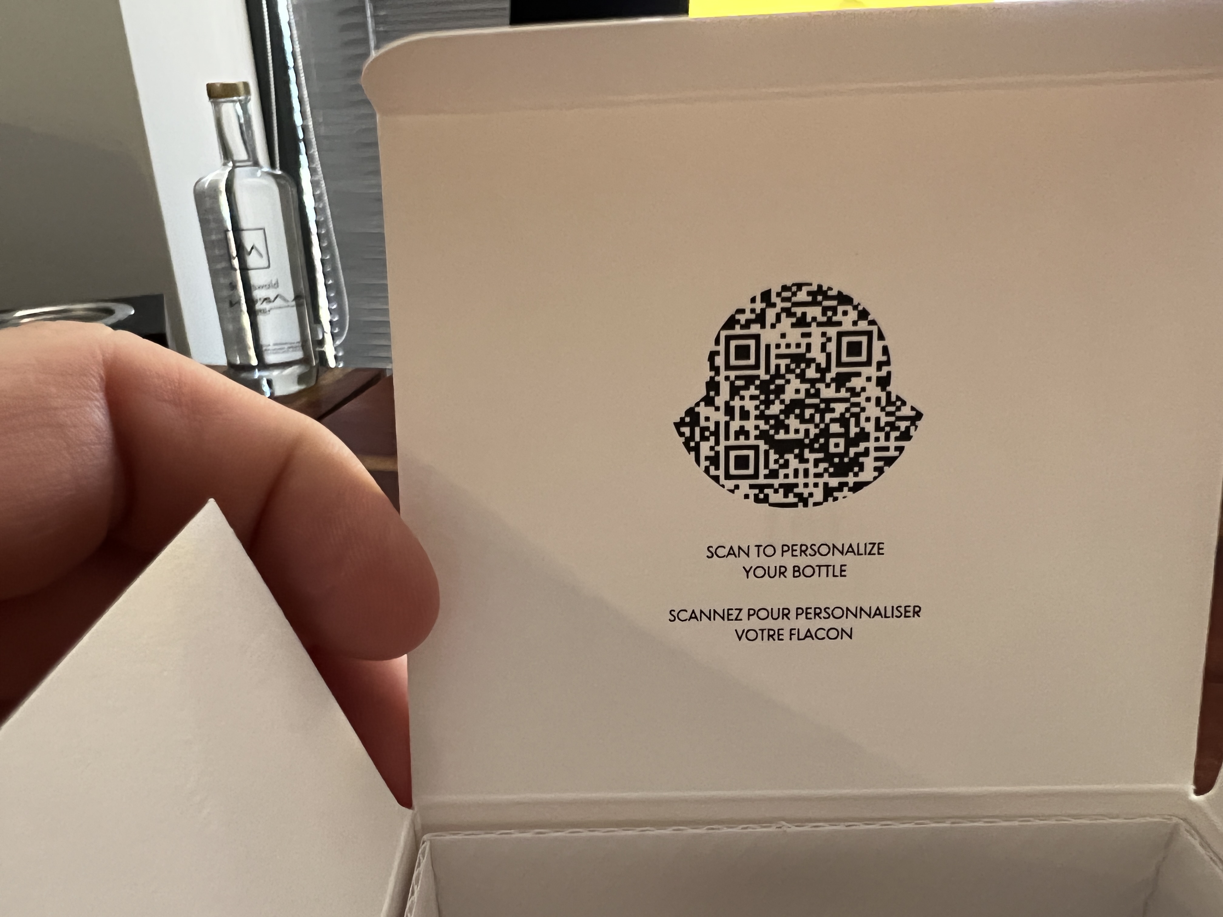 qr code personalize bottle