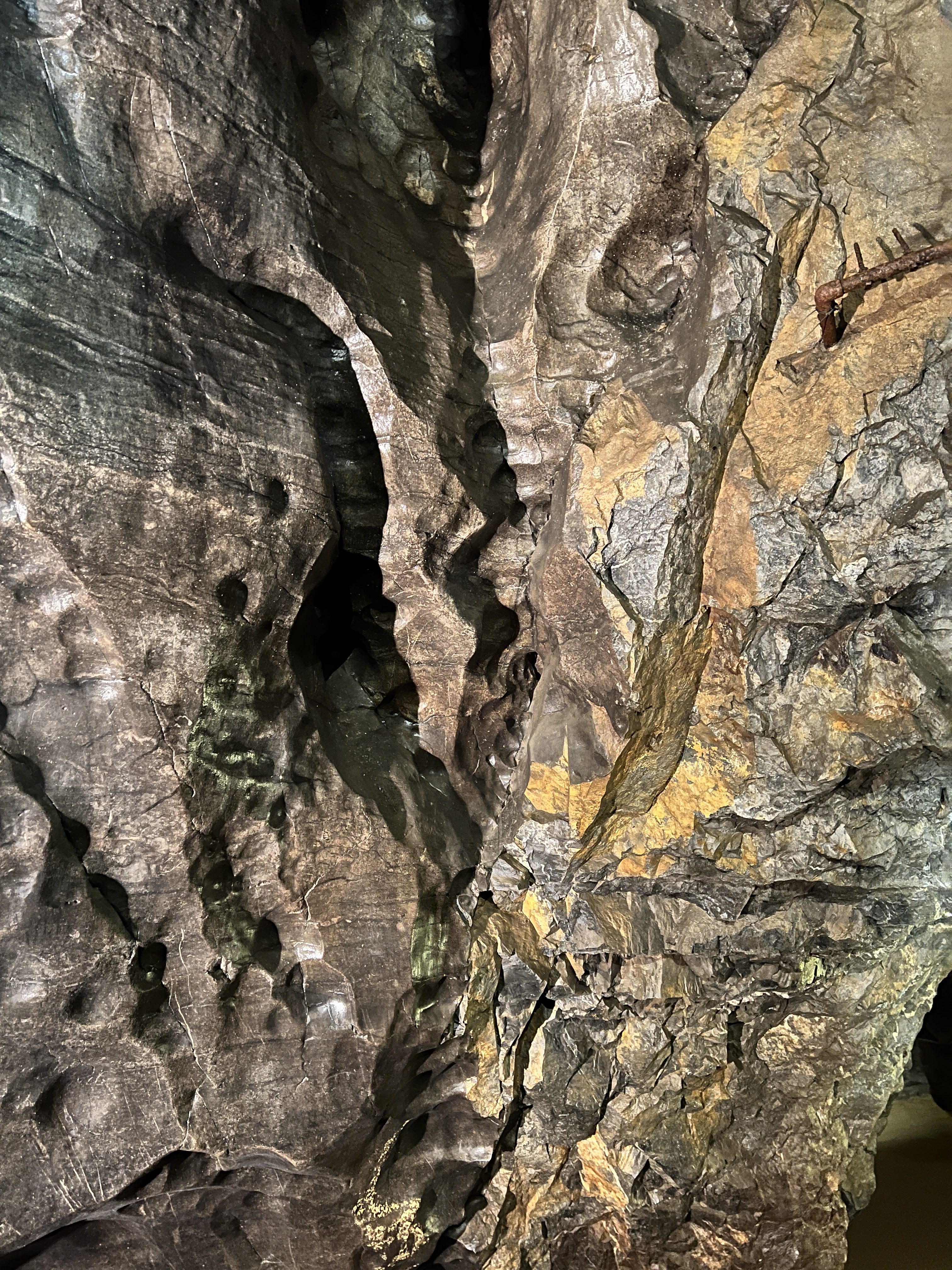 iPhone 13 Pro Max byci skala 21