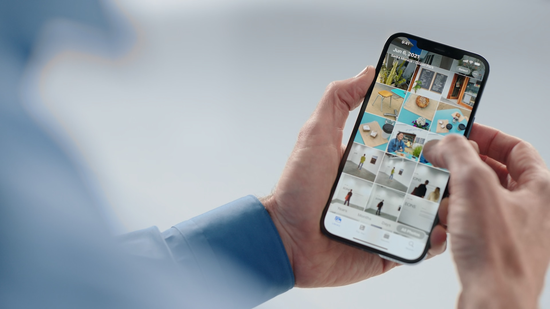 photo gallery on smartphone