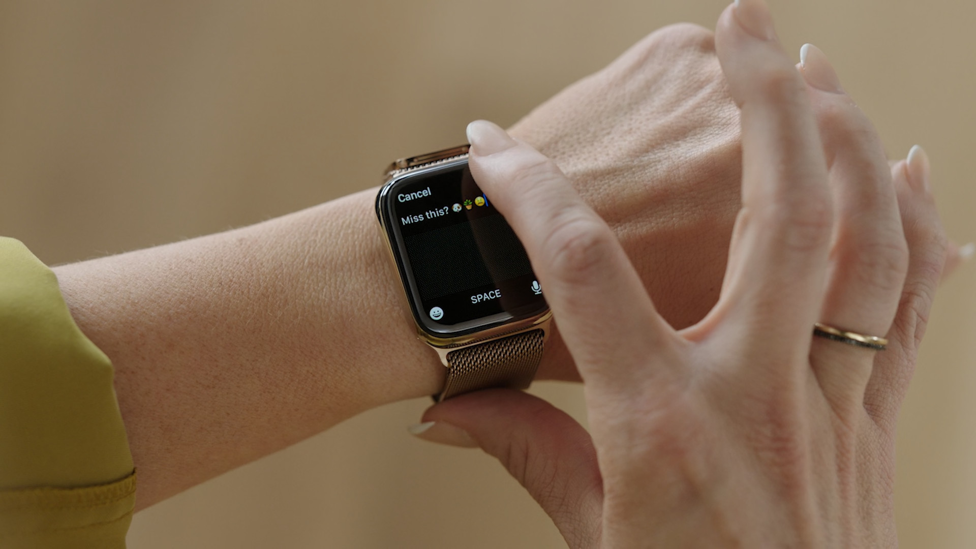 smartwatch message preview