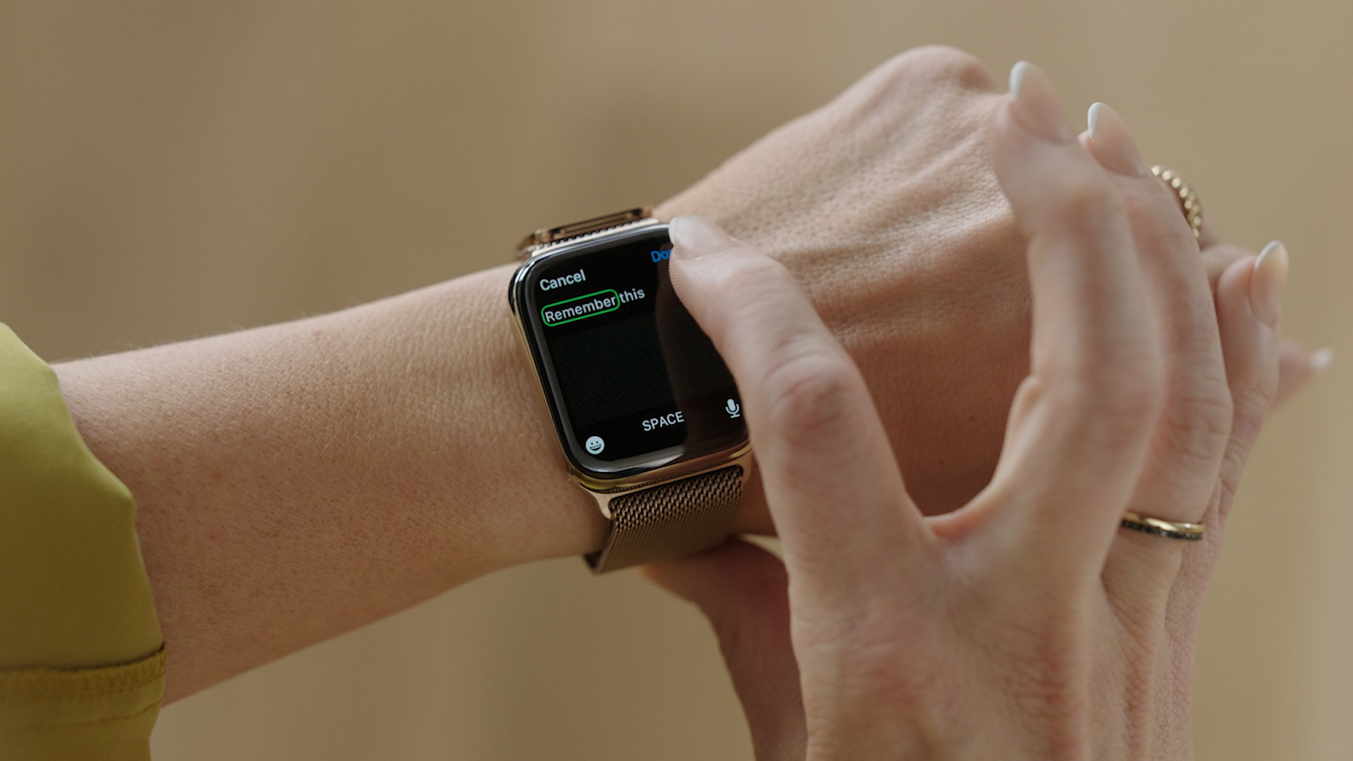 smartwatch texting hand