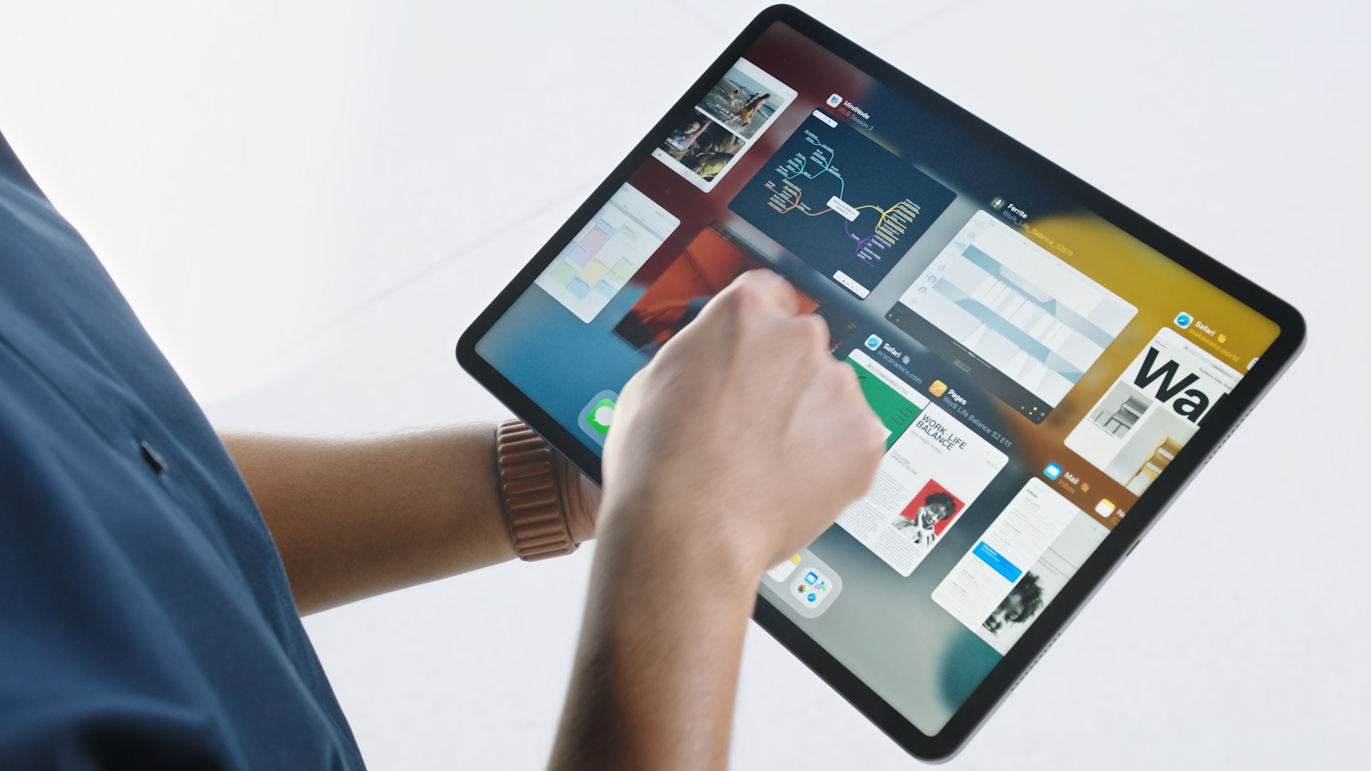 tablet multitasking gesture