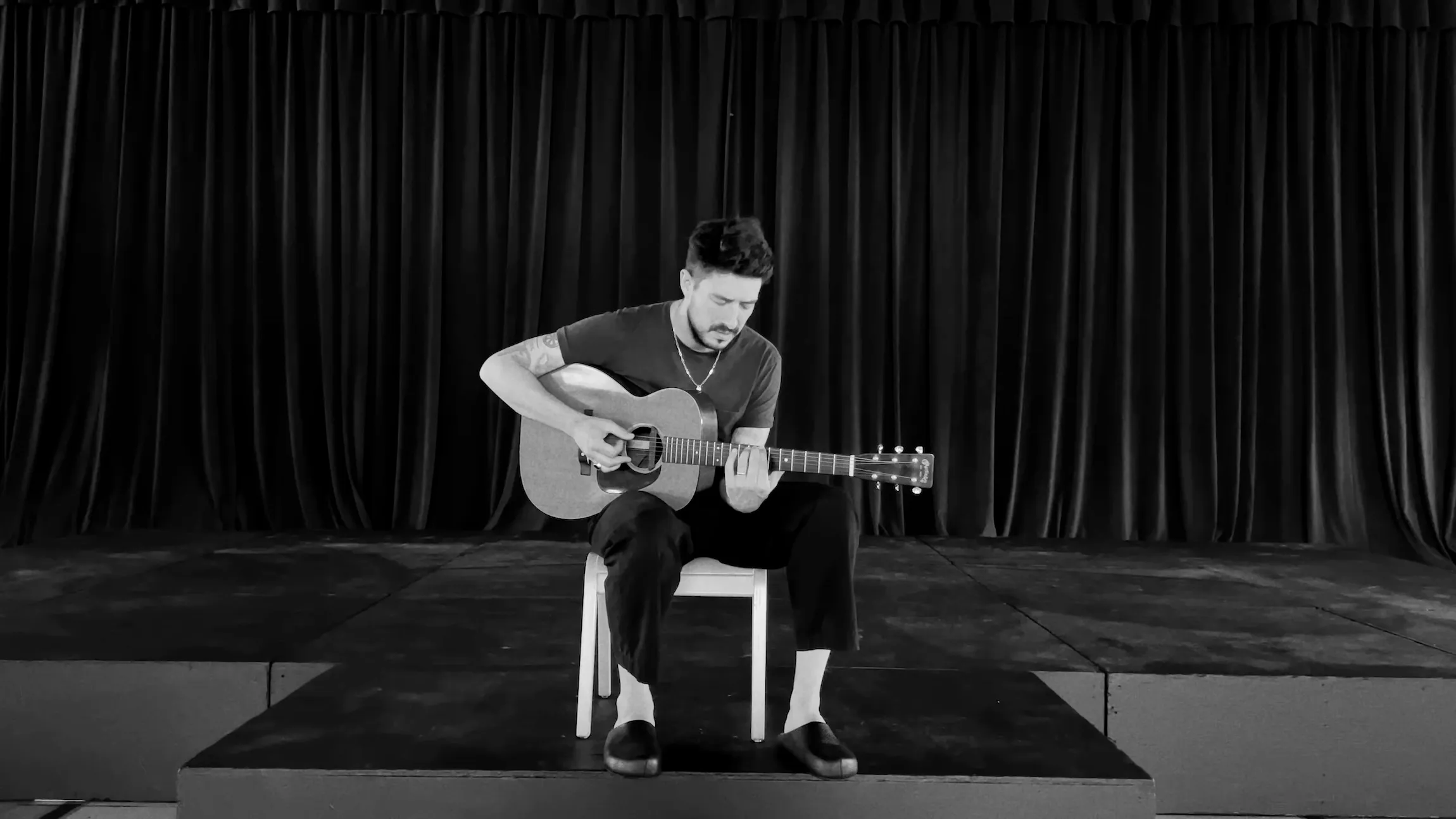 Steven Spielberg shot his first music video on an iPhone.jpg