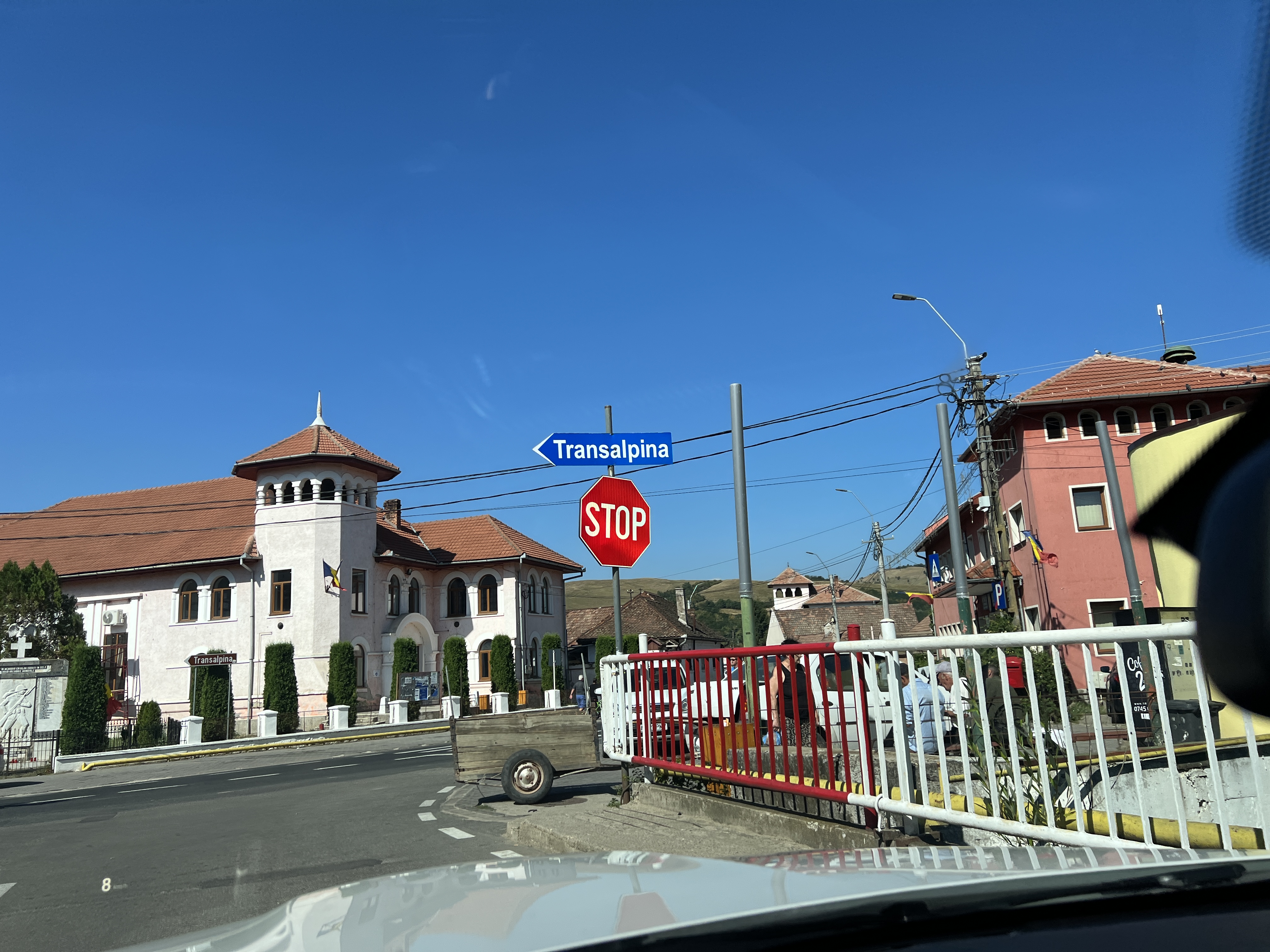 transalpina road sign