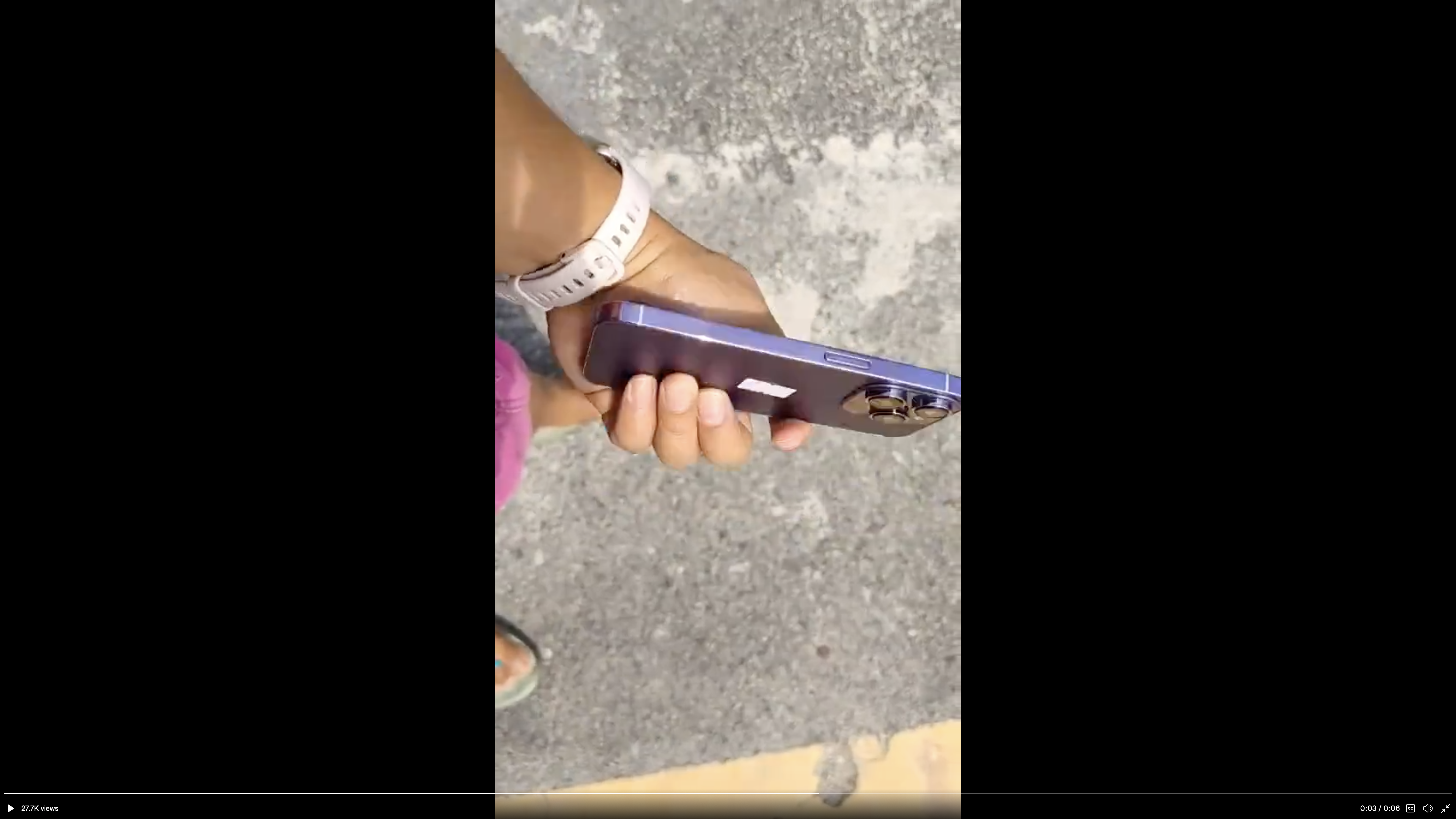 hand holding smartphone