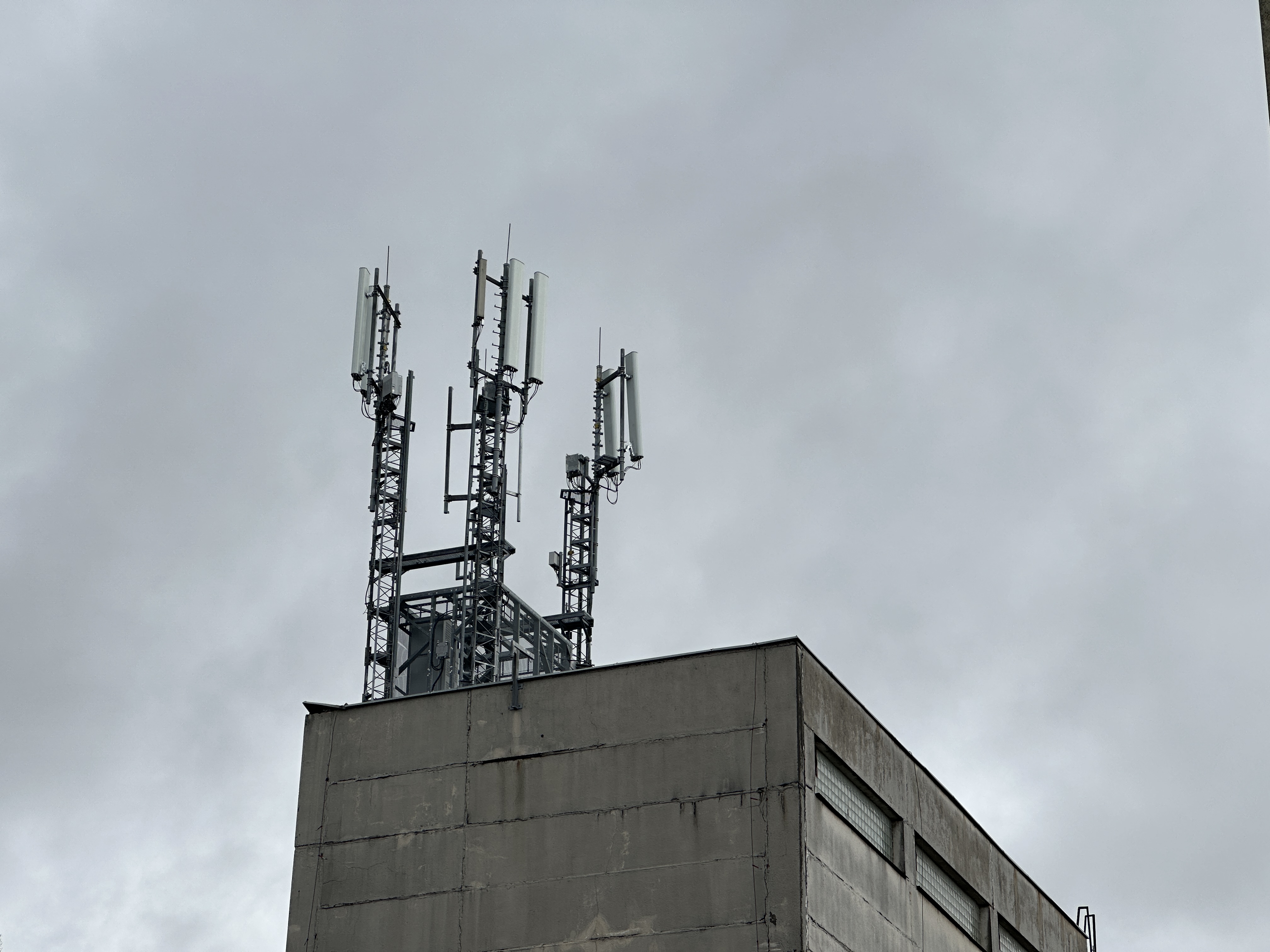 close up antenna building