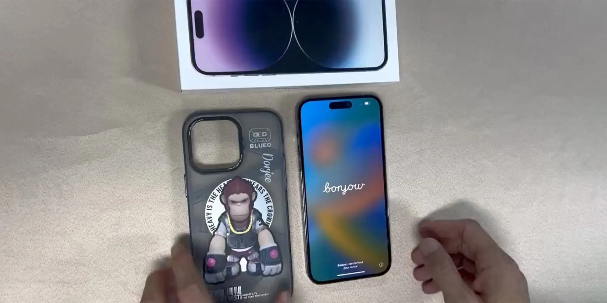 iphone14 hands on.jpg