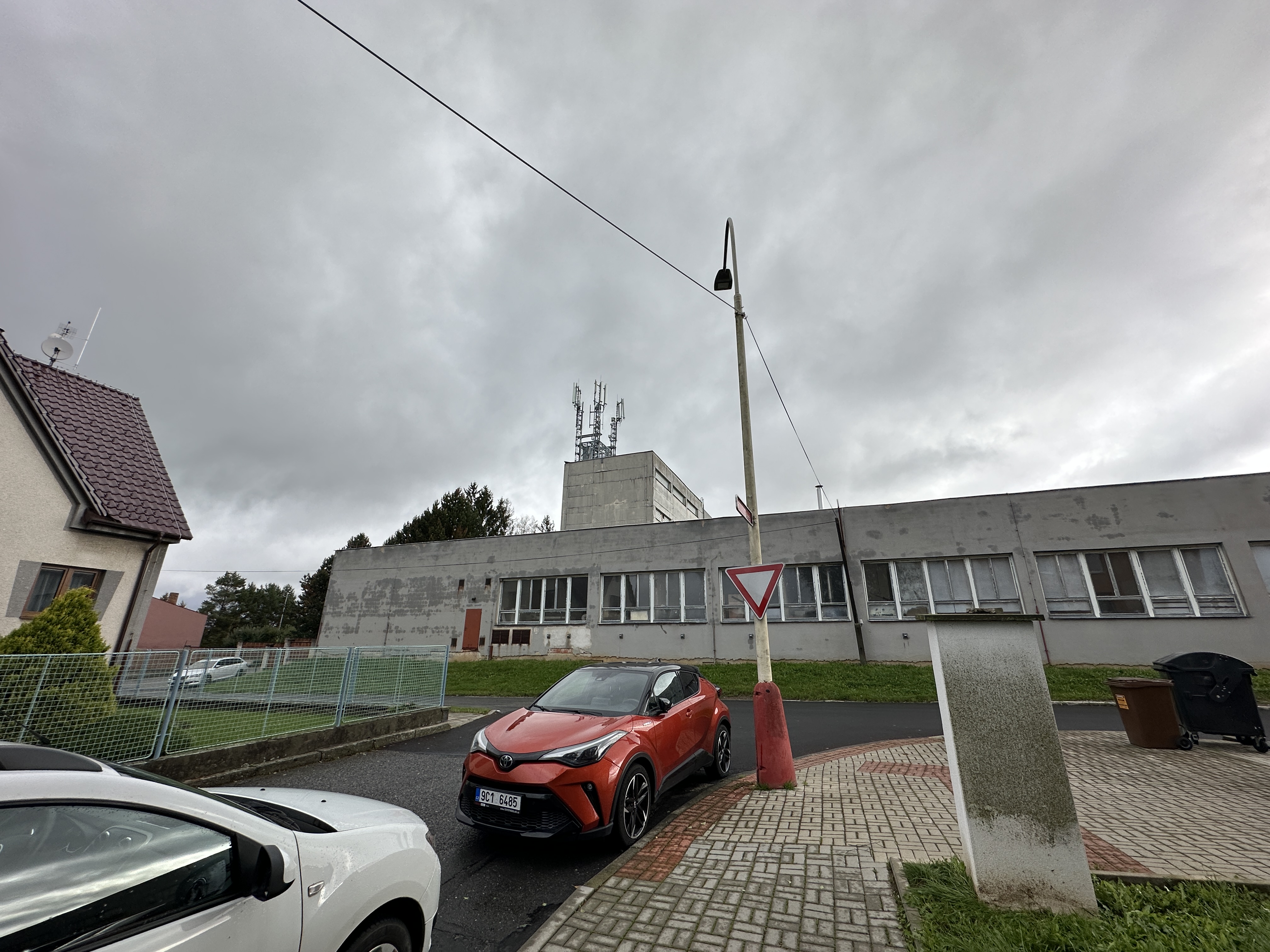 urban street cars cloudy