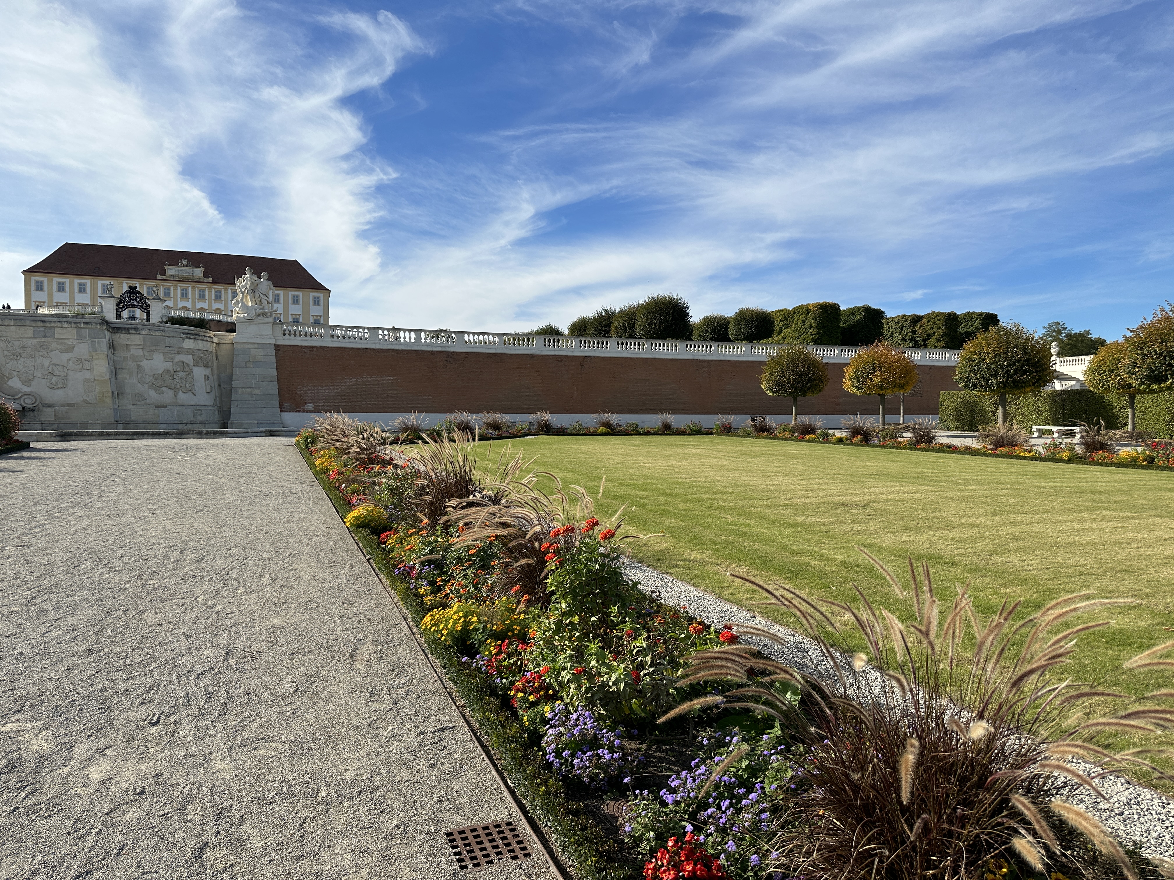 flower garden palace