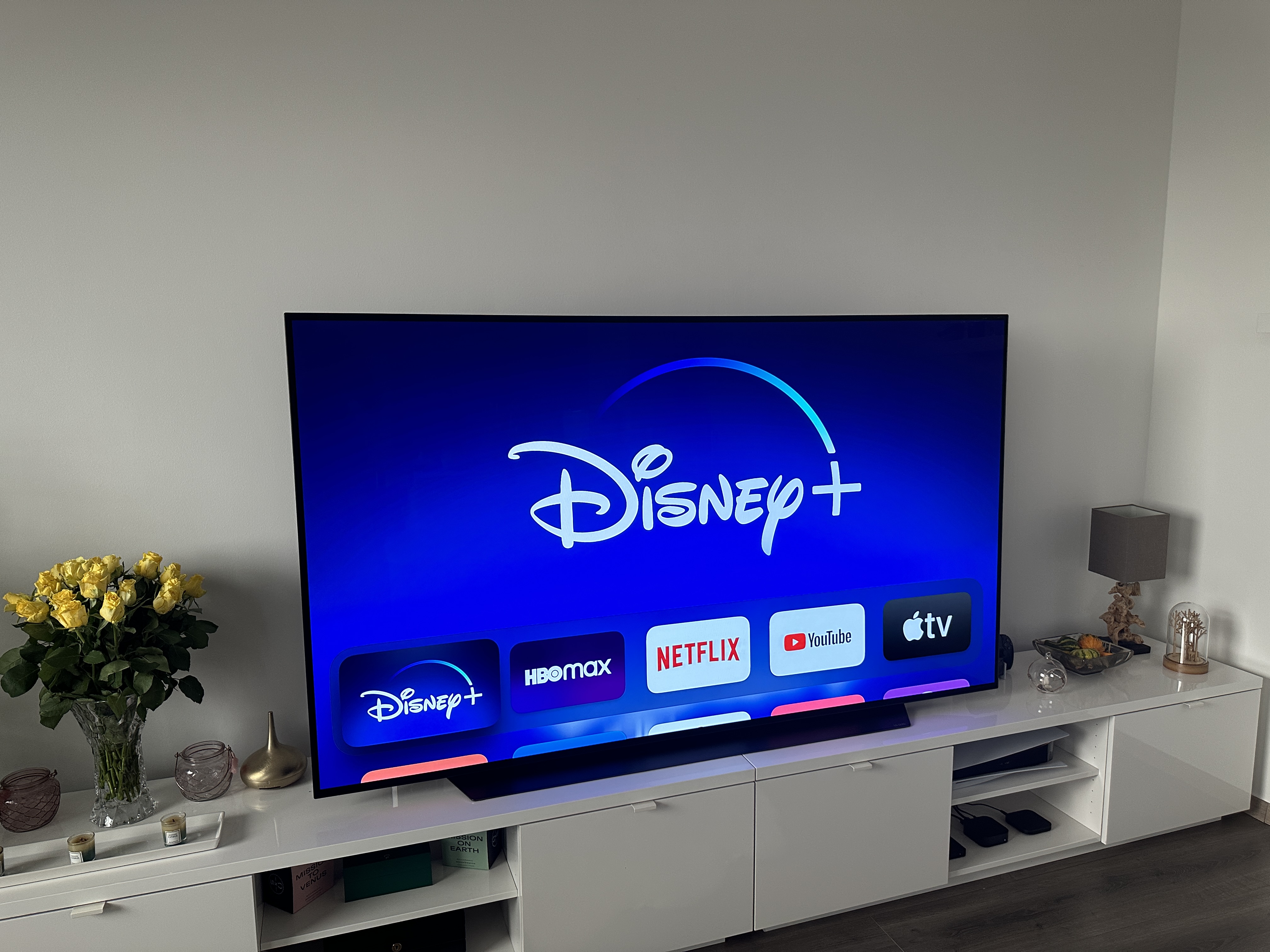 smart tv disney plus home screen