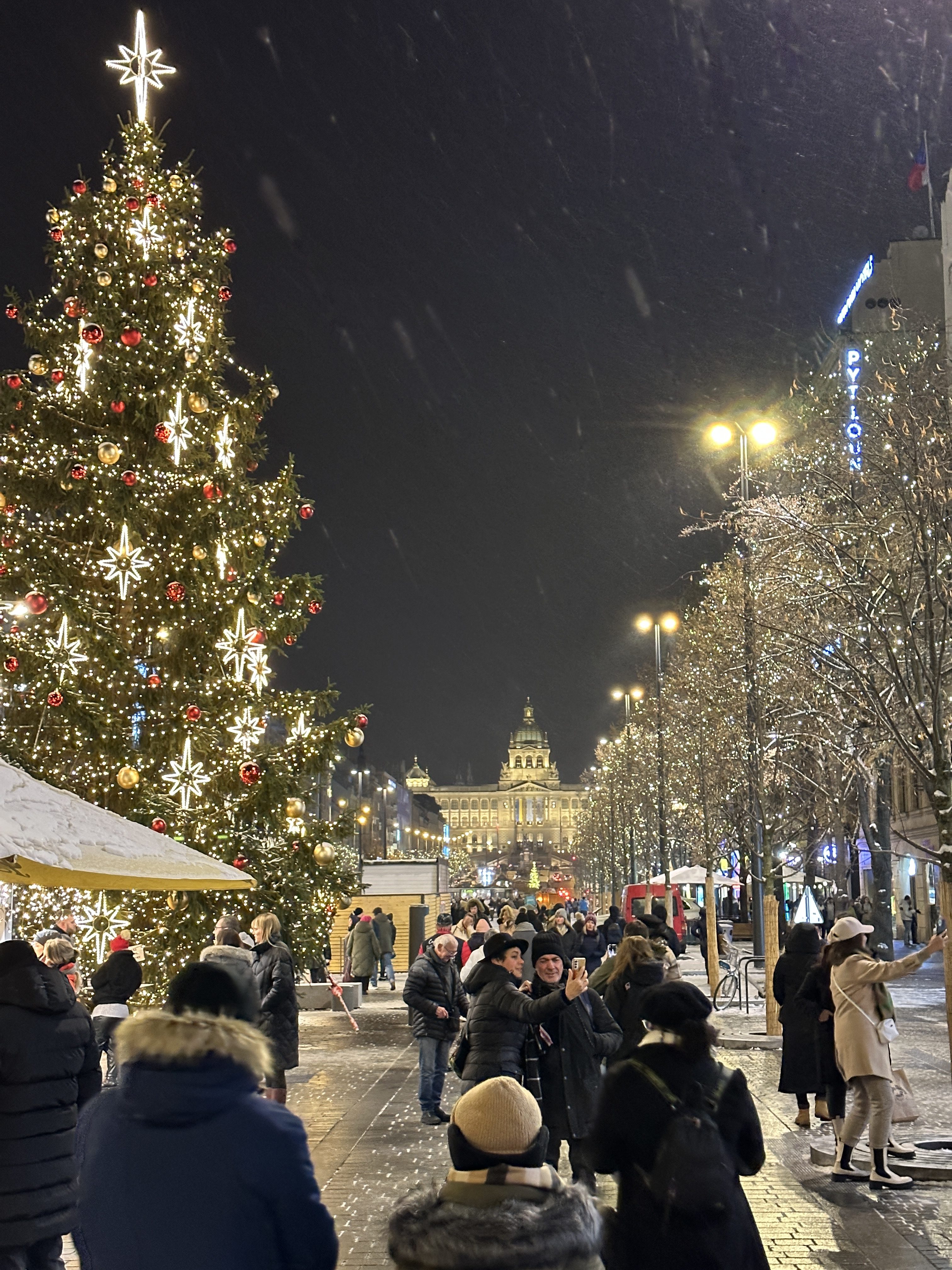 christmas market night scene