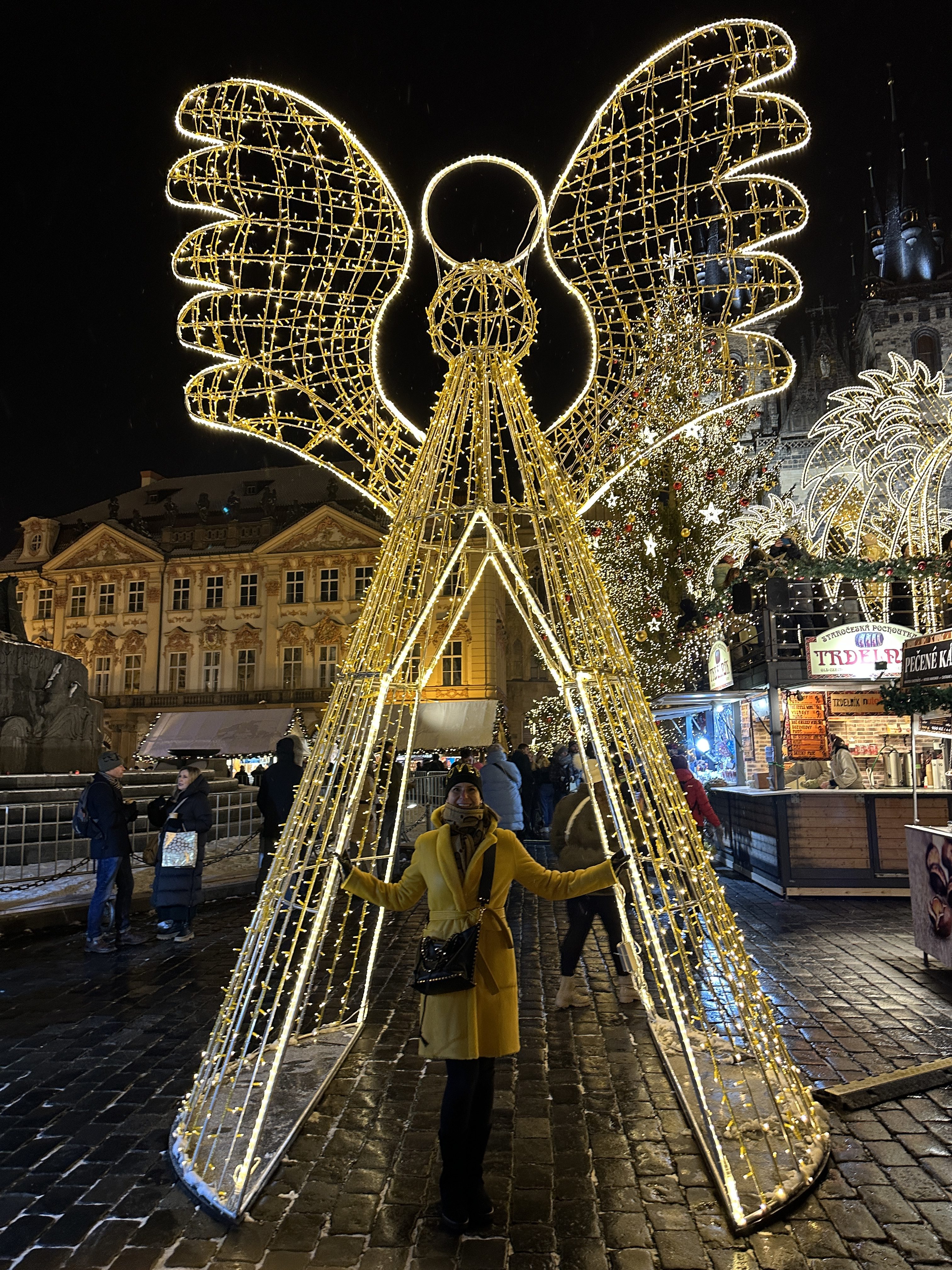 illuminated angel decoration