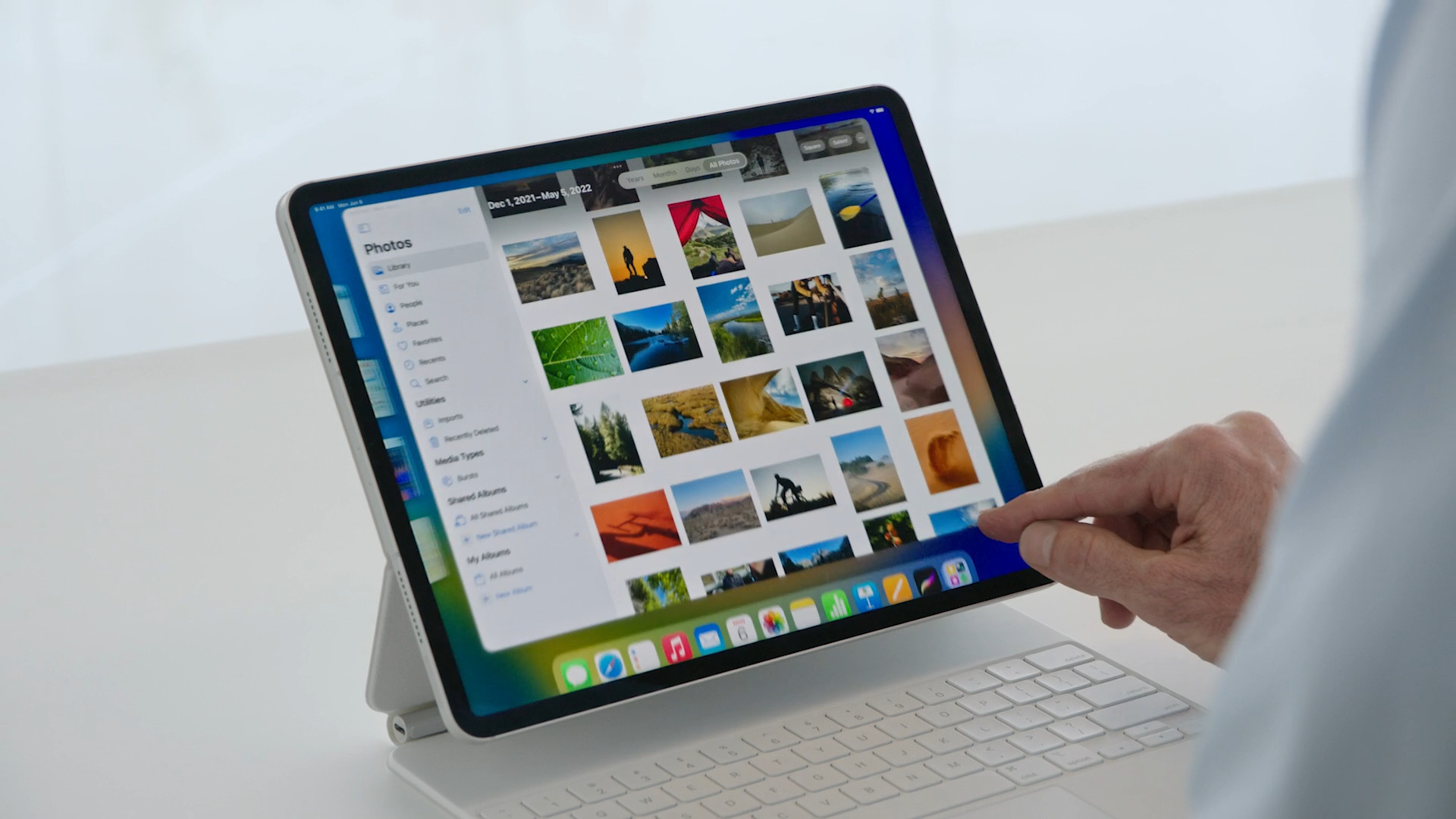ipad photo gallery touch