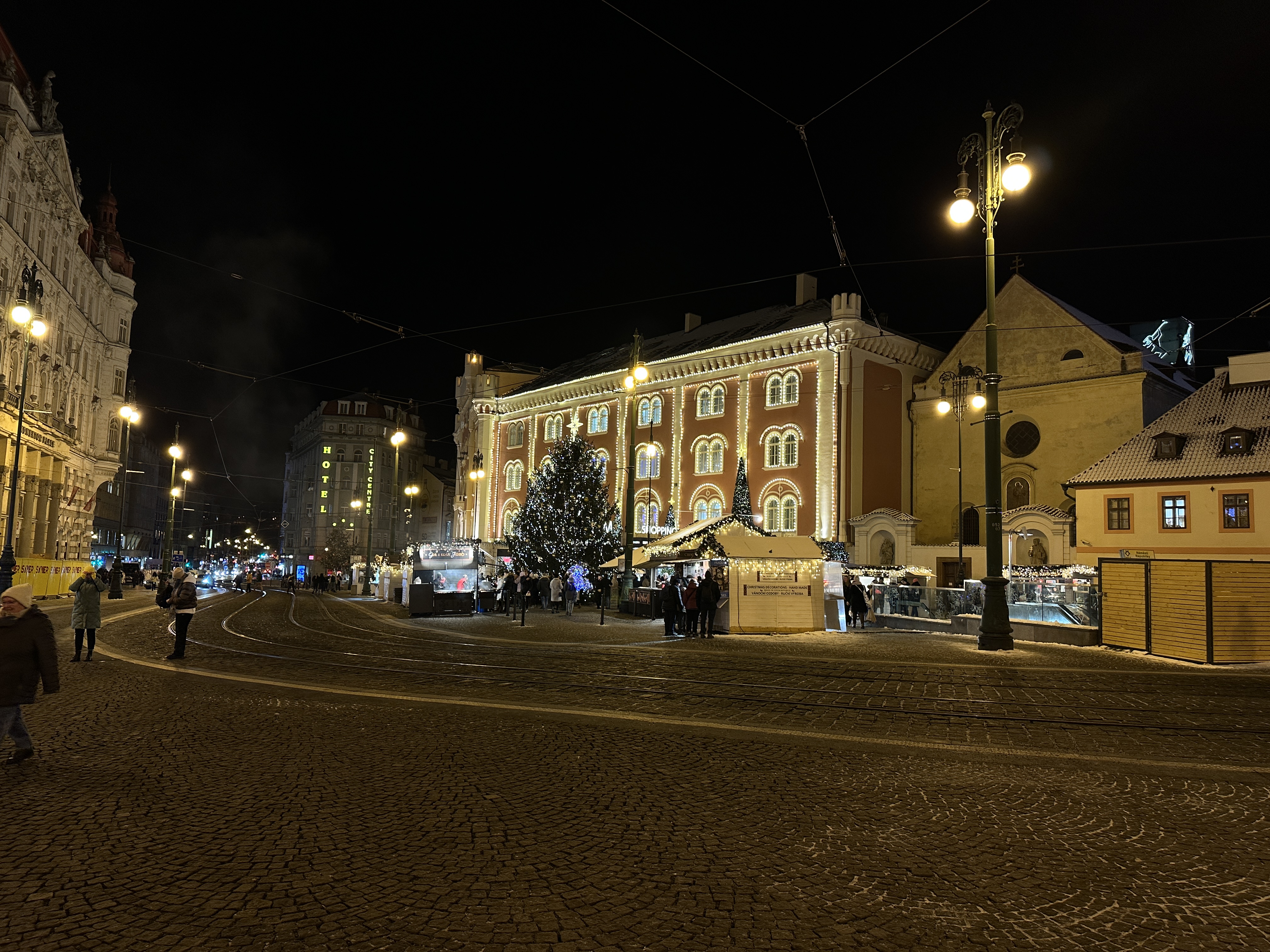 night street christmas lights