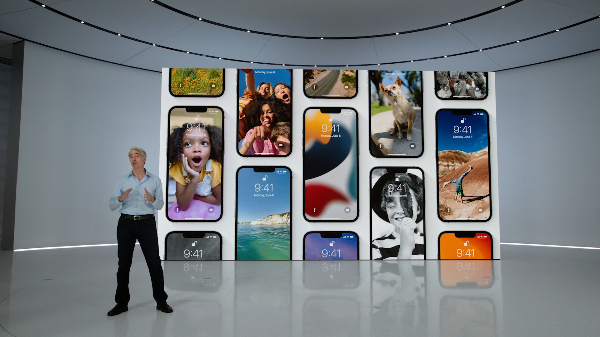 smartphone display wall