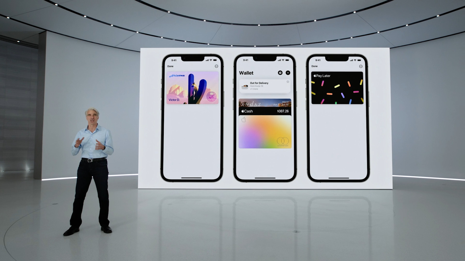 smartphone wallet display