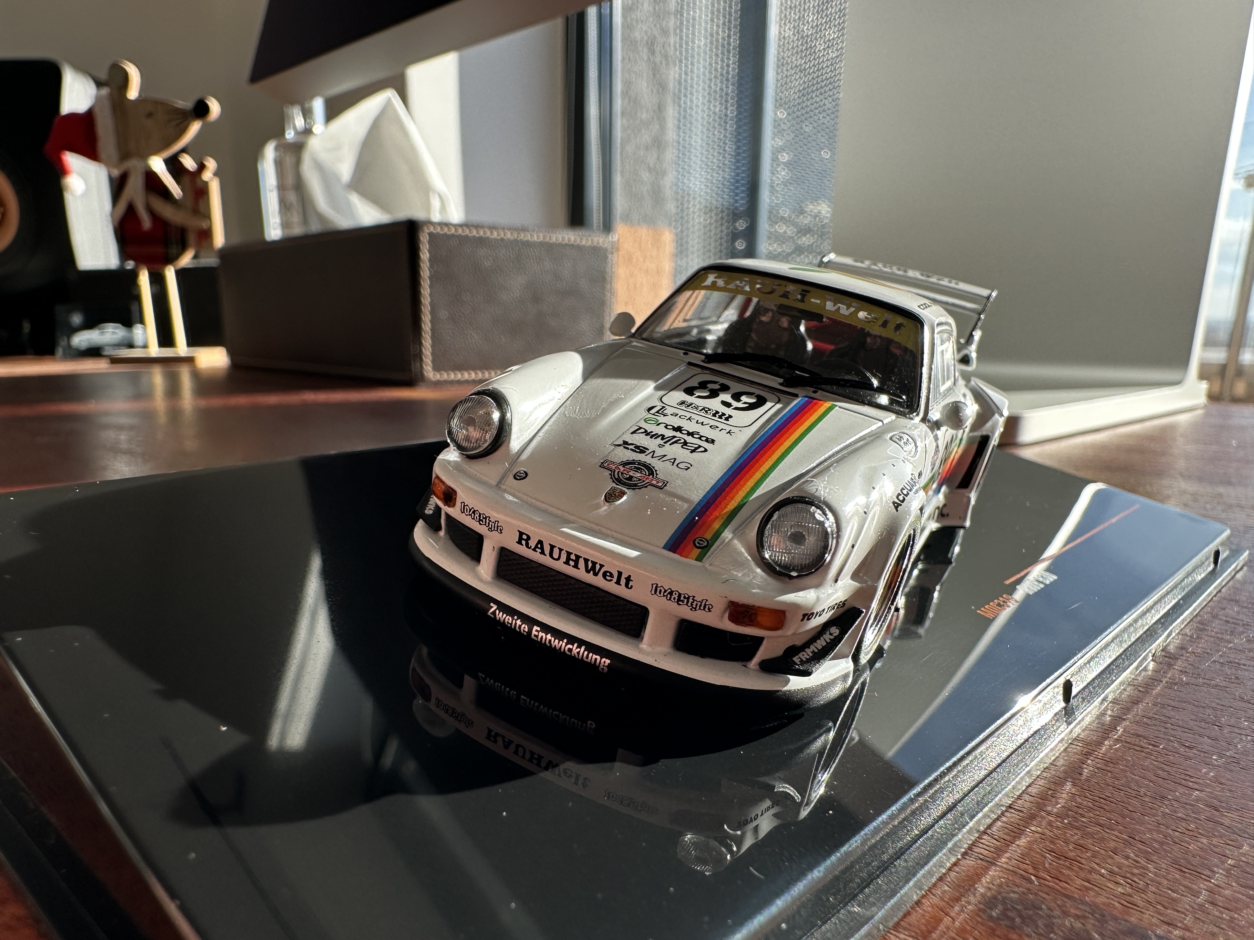 ポルシェ RWB 930 レビュー #89 Apple コンピュータ株式会社1:43