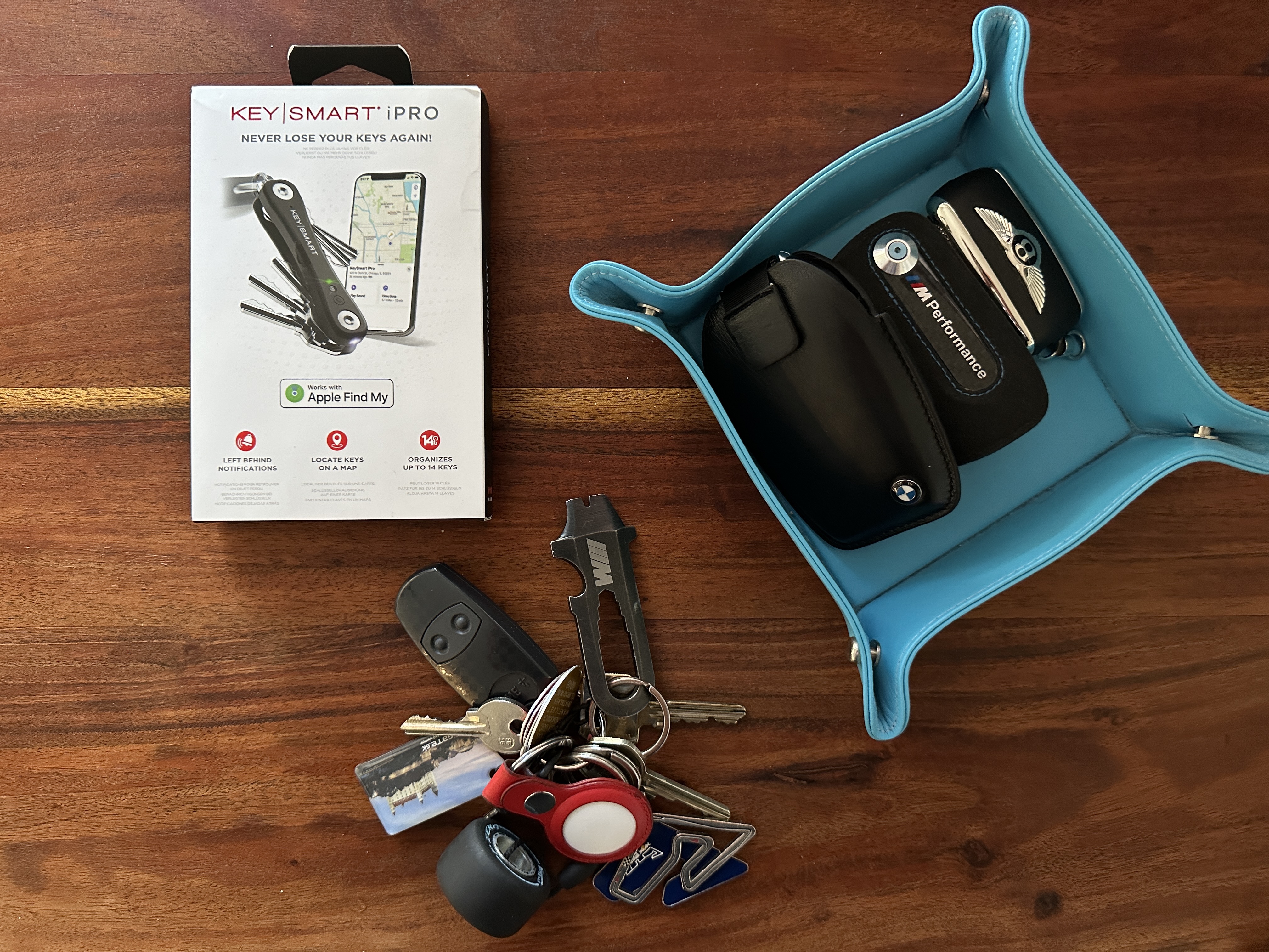 keysmart pro box and keychain