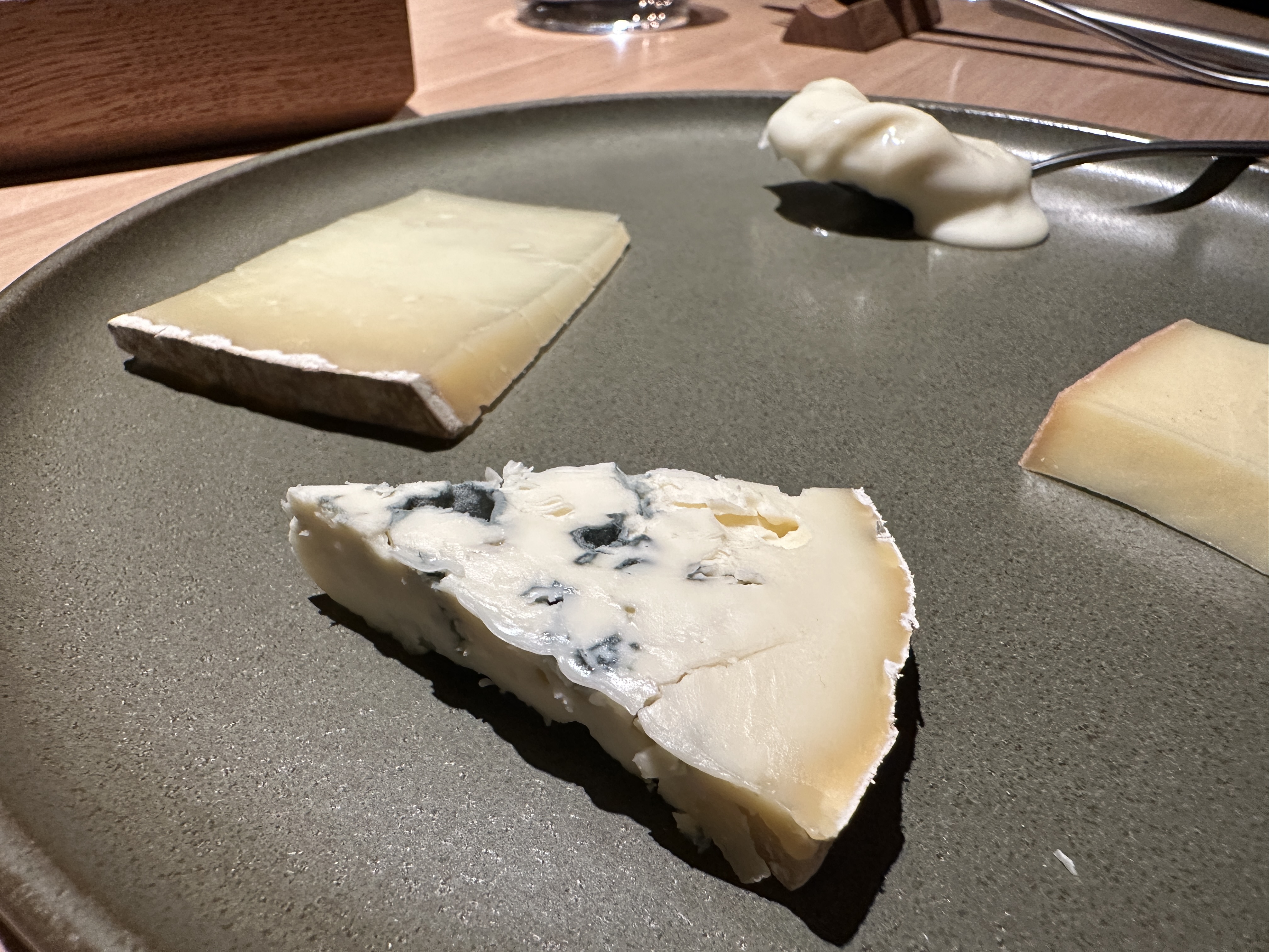 close up blue cheese