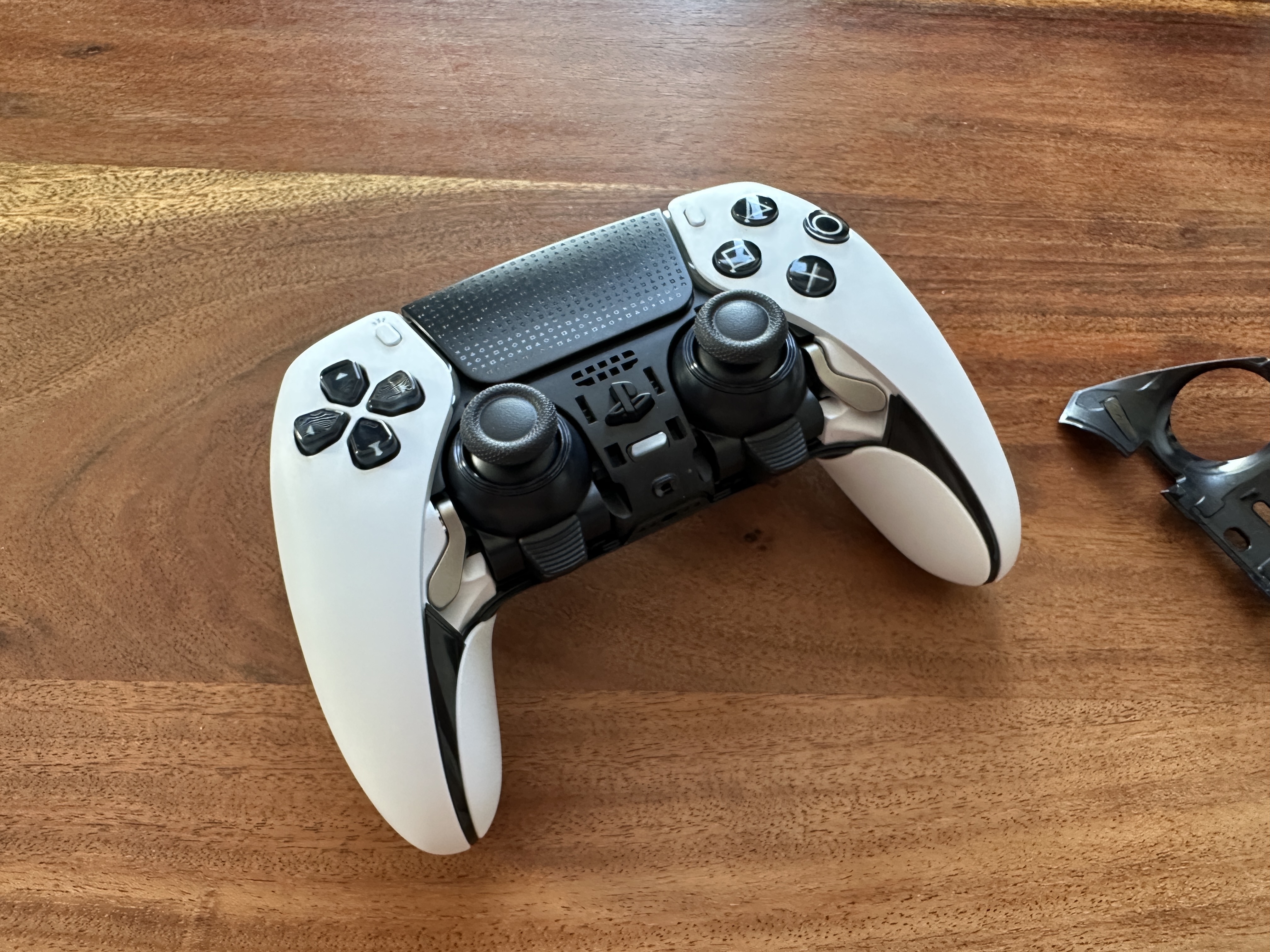 dualsense controller front