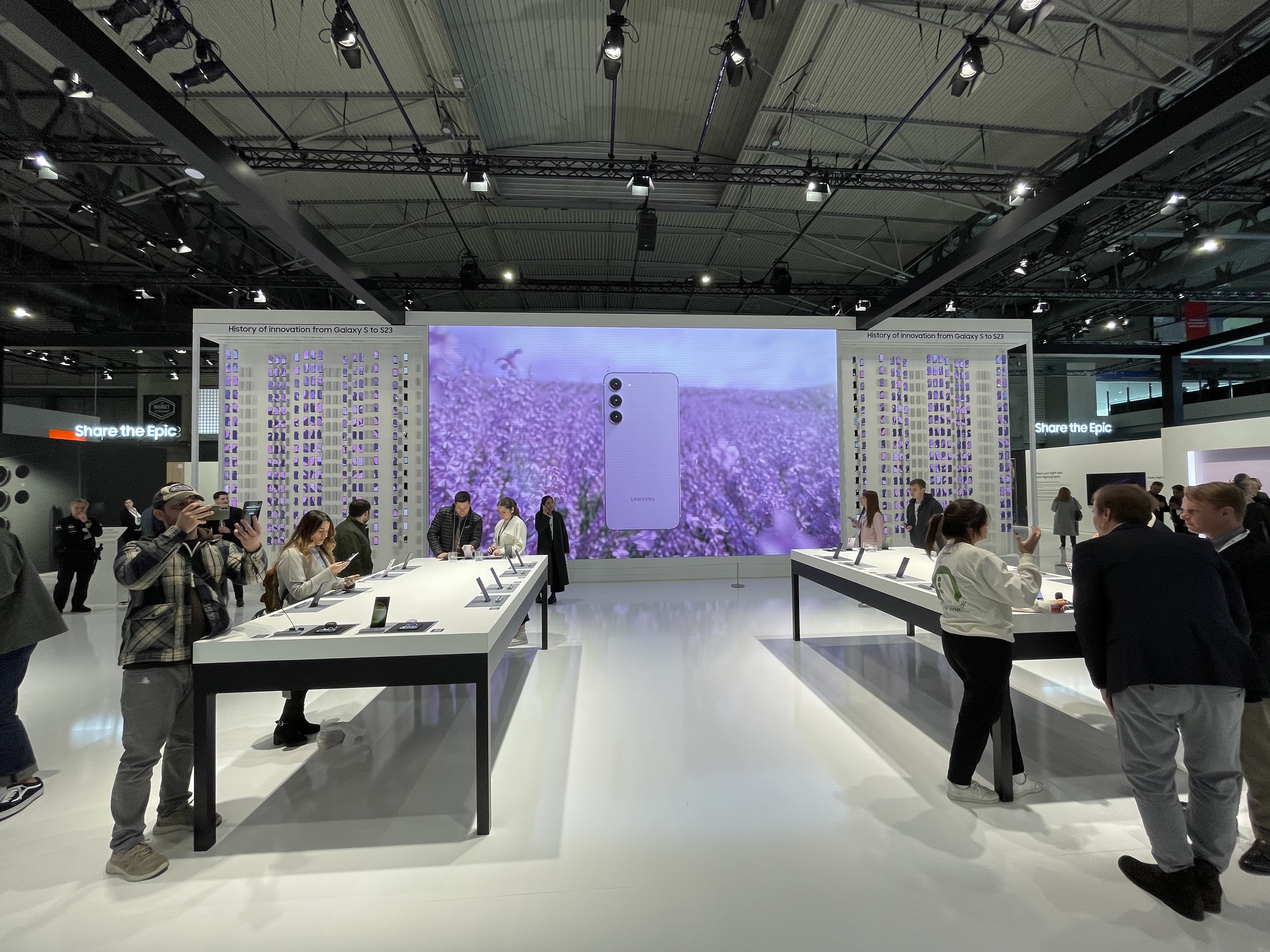 smartphone display wall smartphone display wall