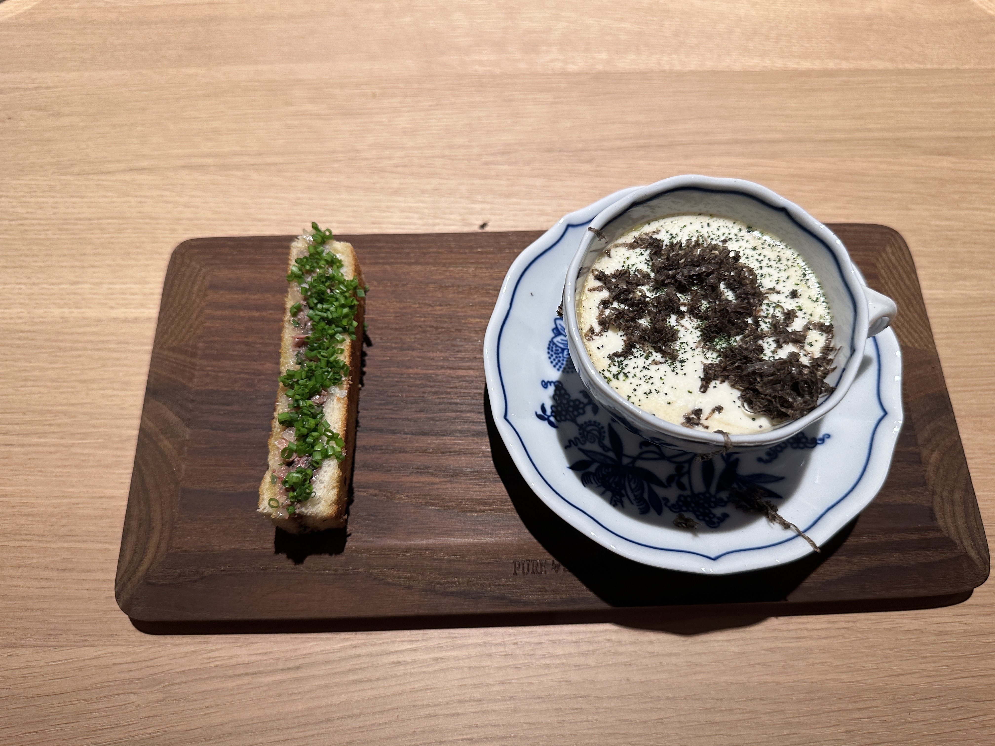 soup and toast presentation