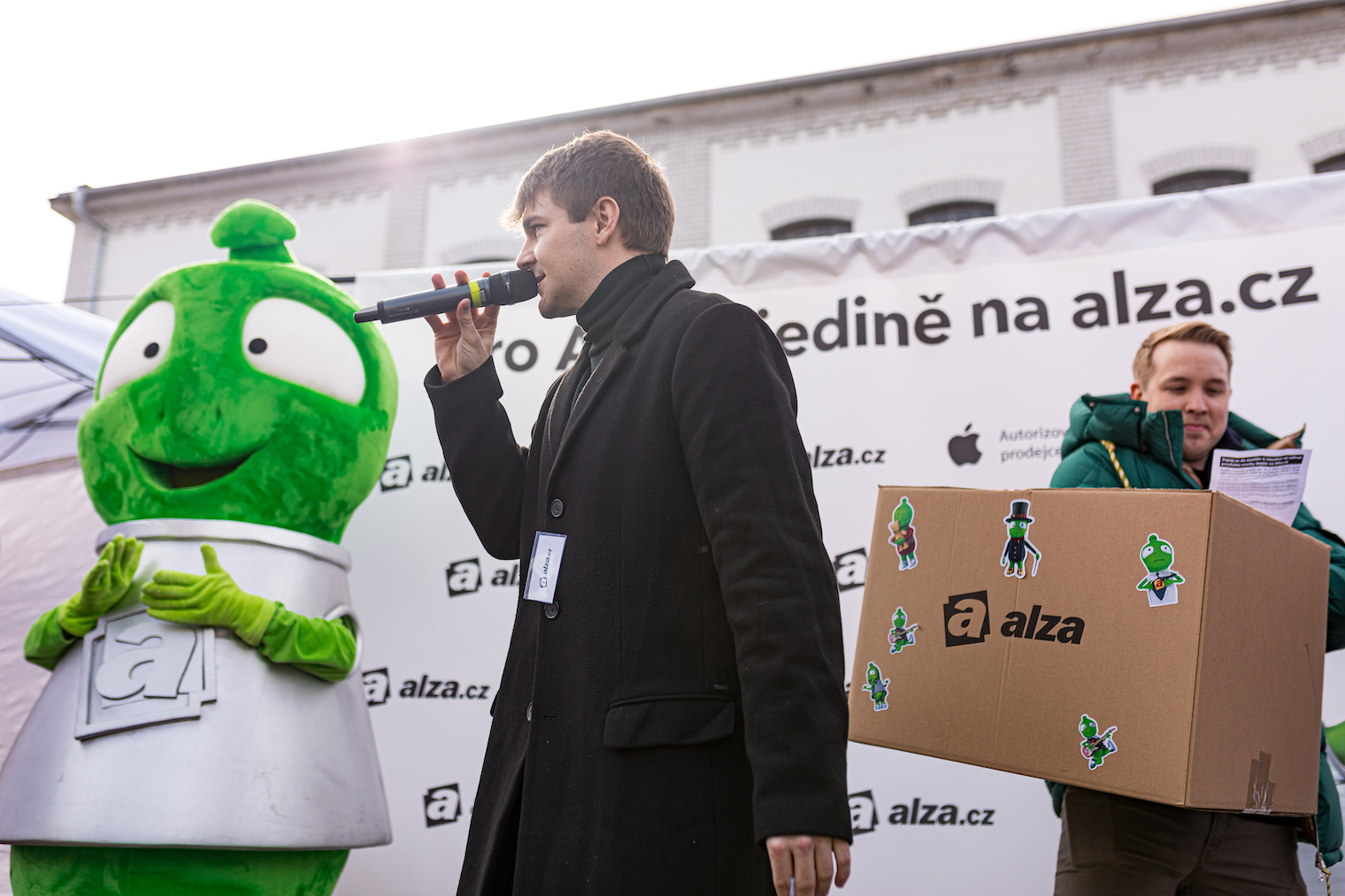 alza event green mascot