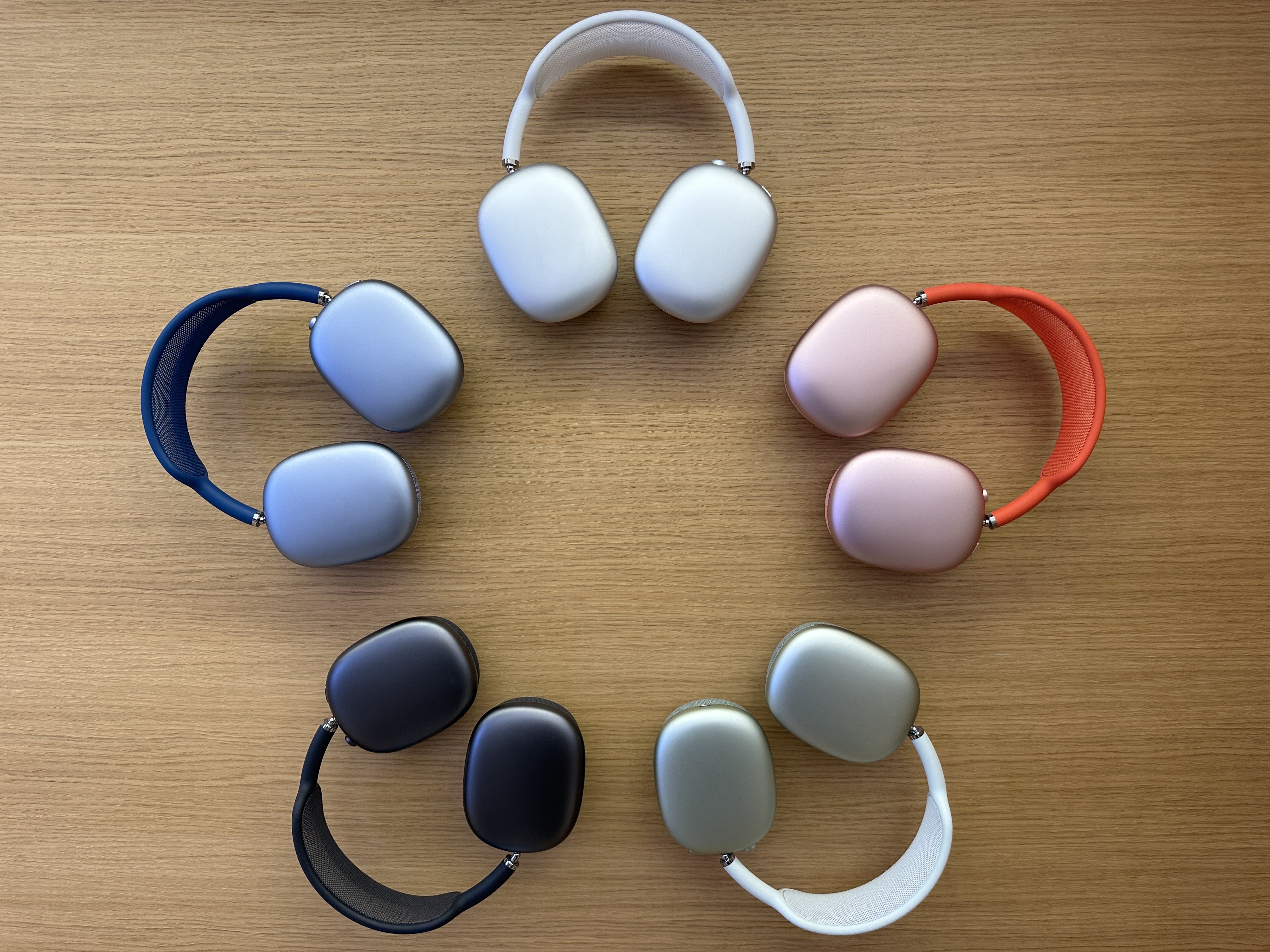 headphones circle arrangement