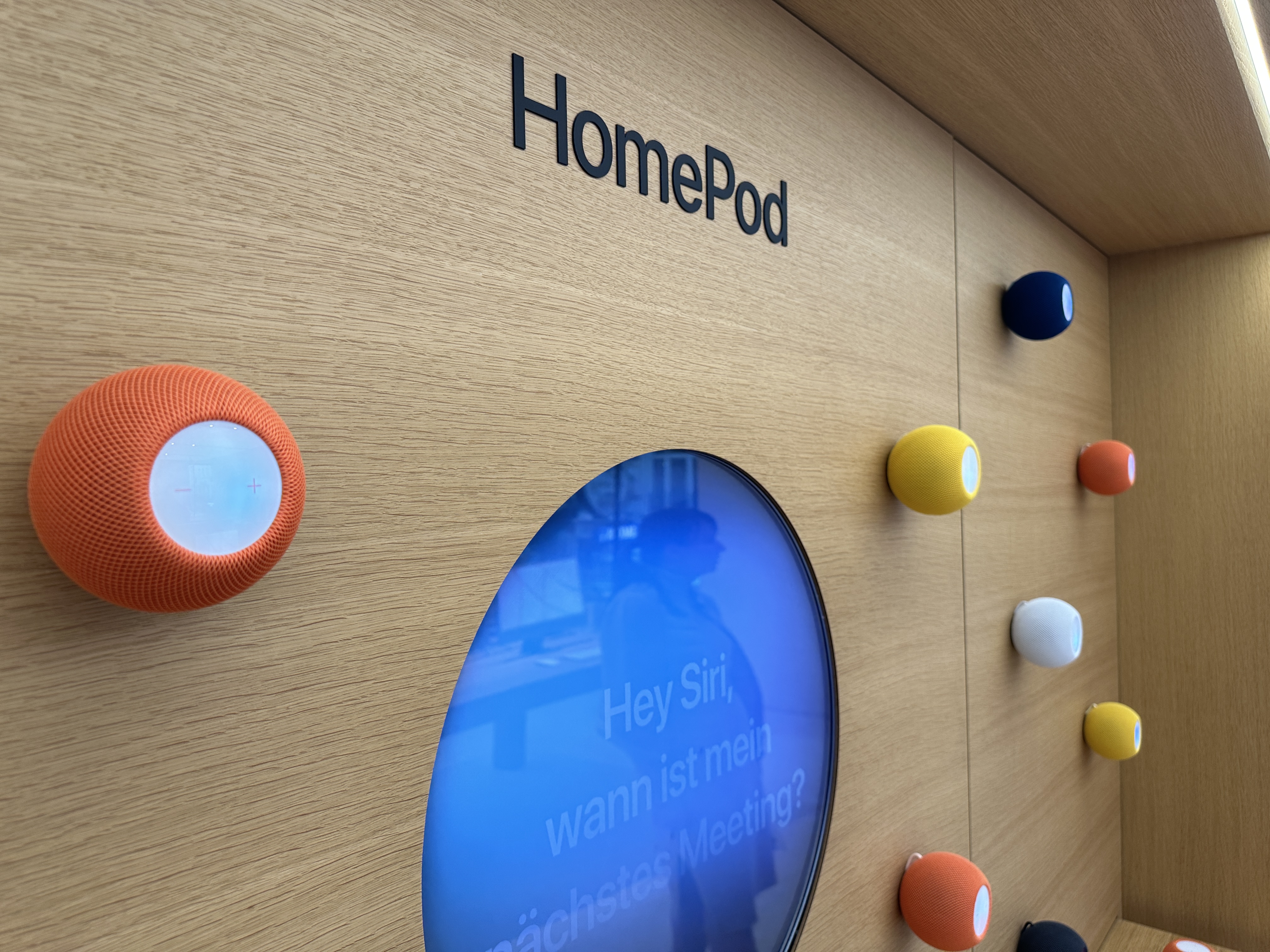 homepod interactive display