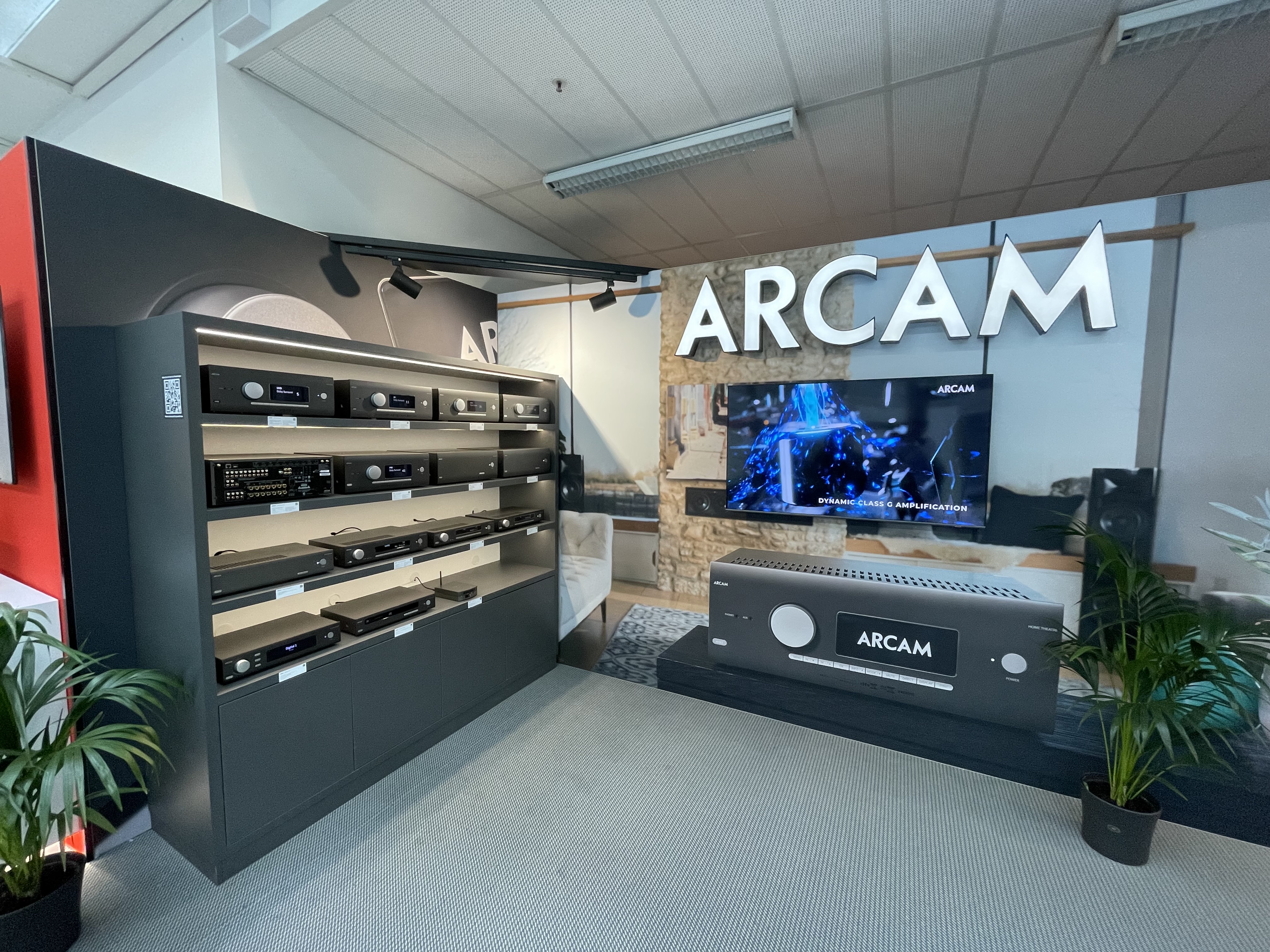 arcam audio equipment display