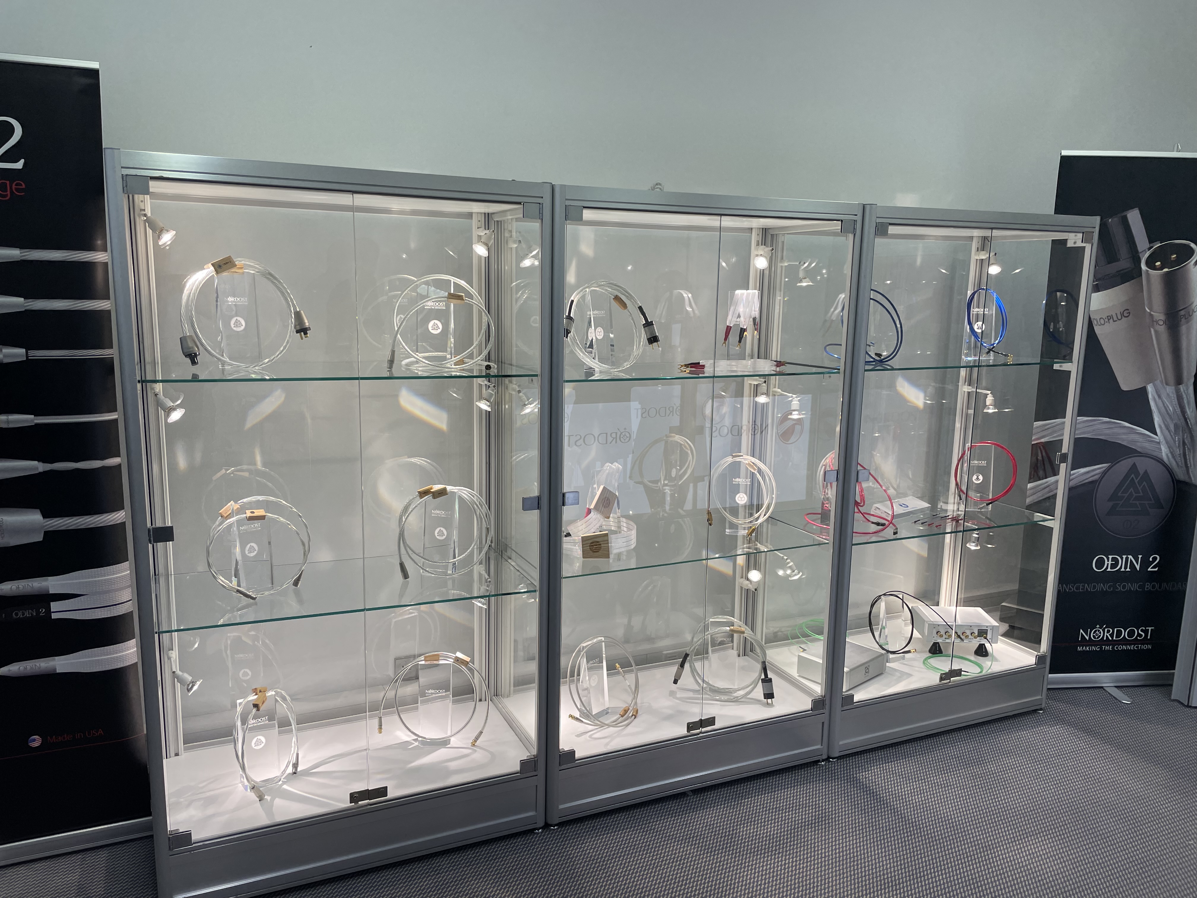 high end cable display