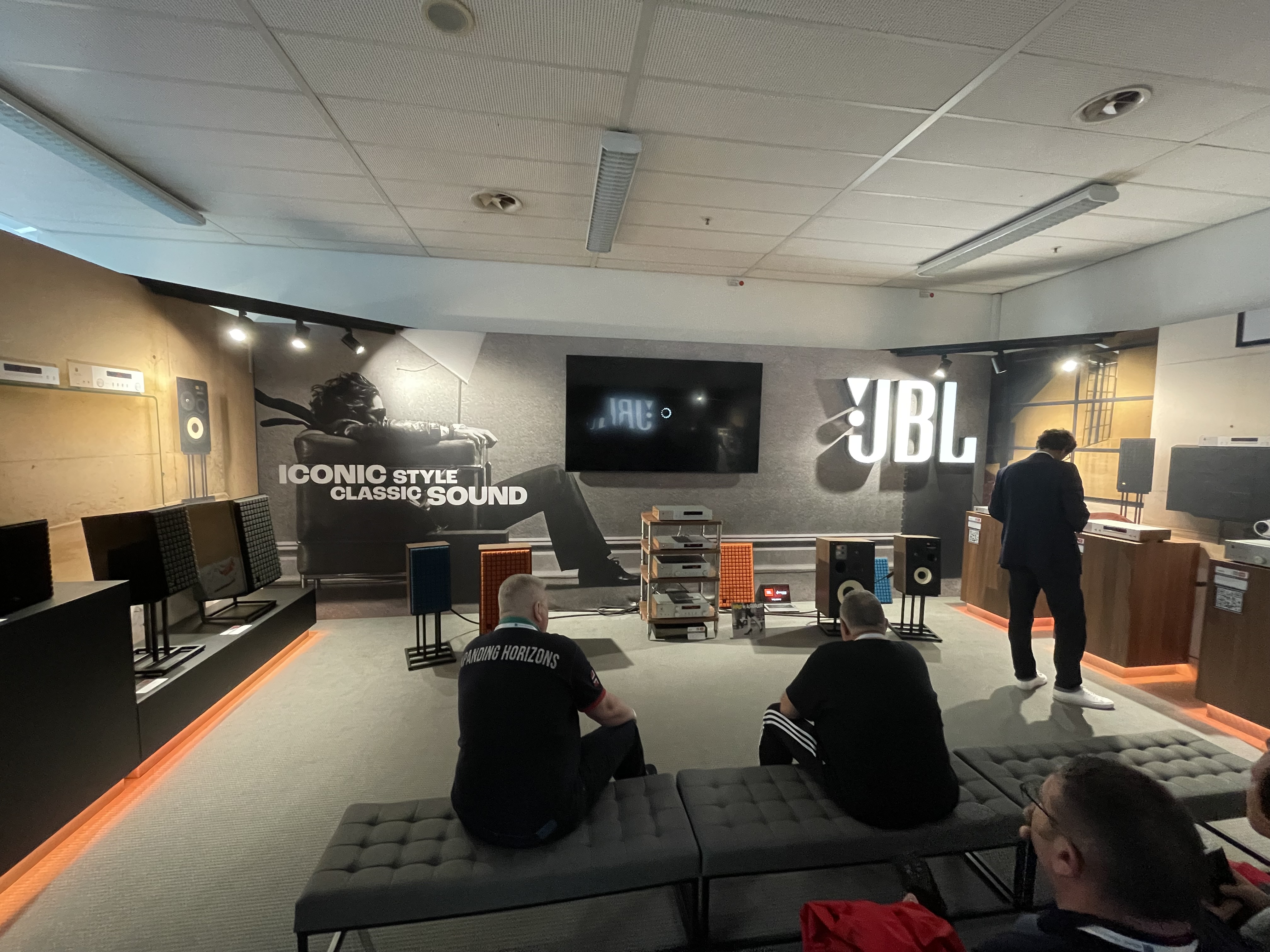 jbl audio room setup