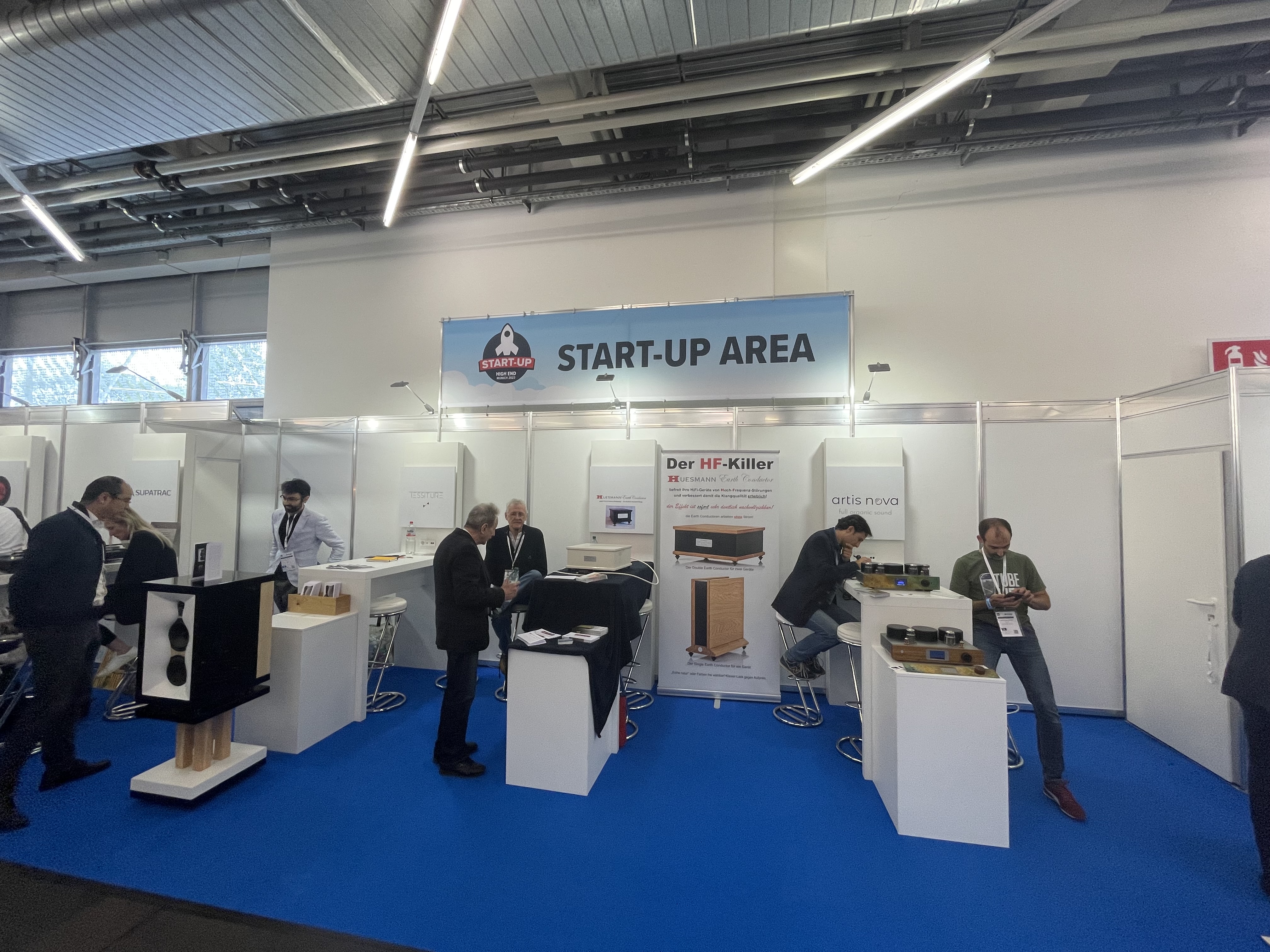 startup area exhibition booth