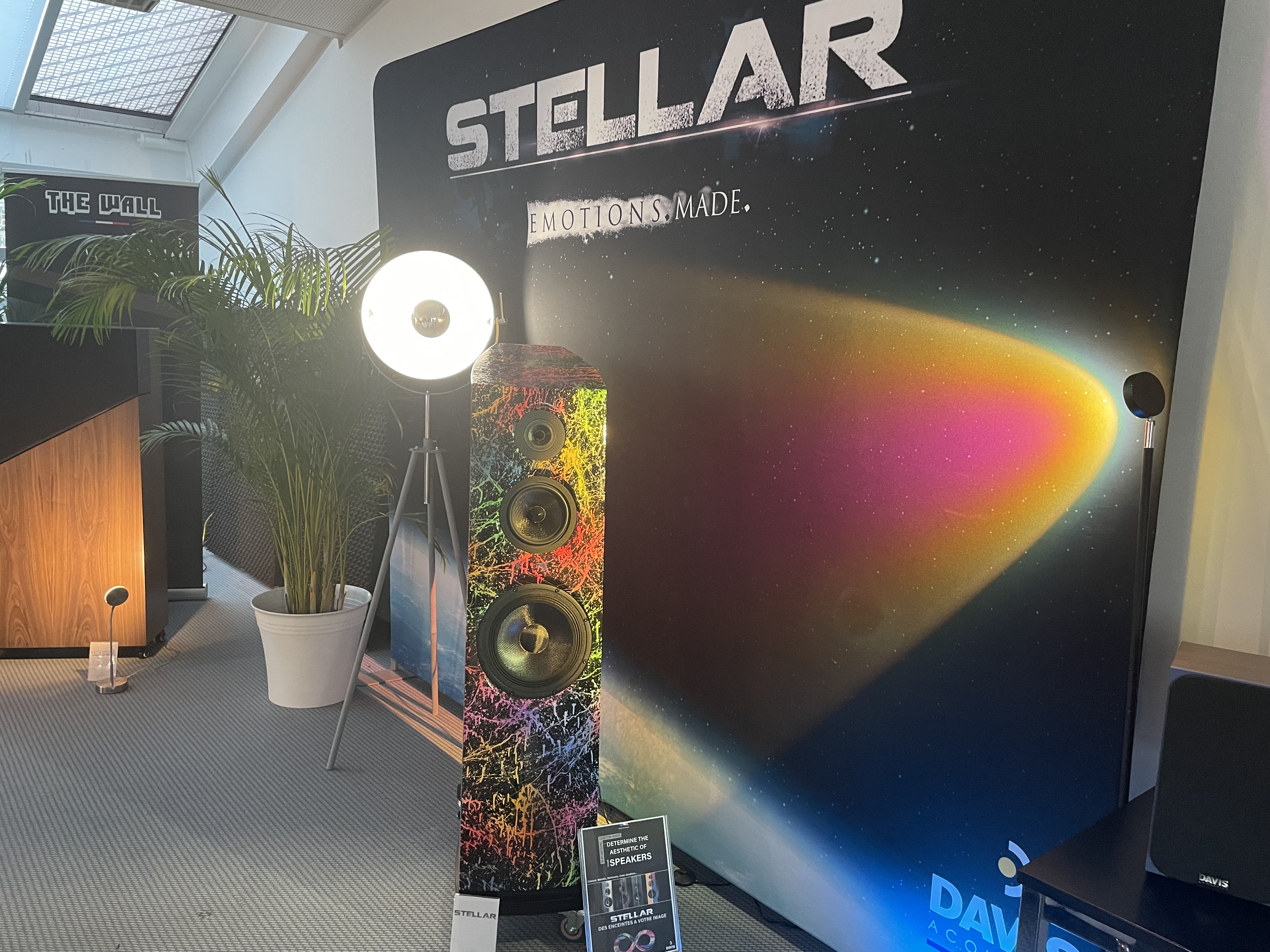 stellar speaker display