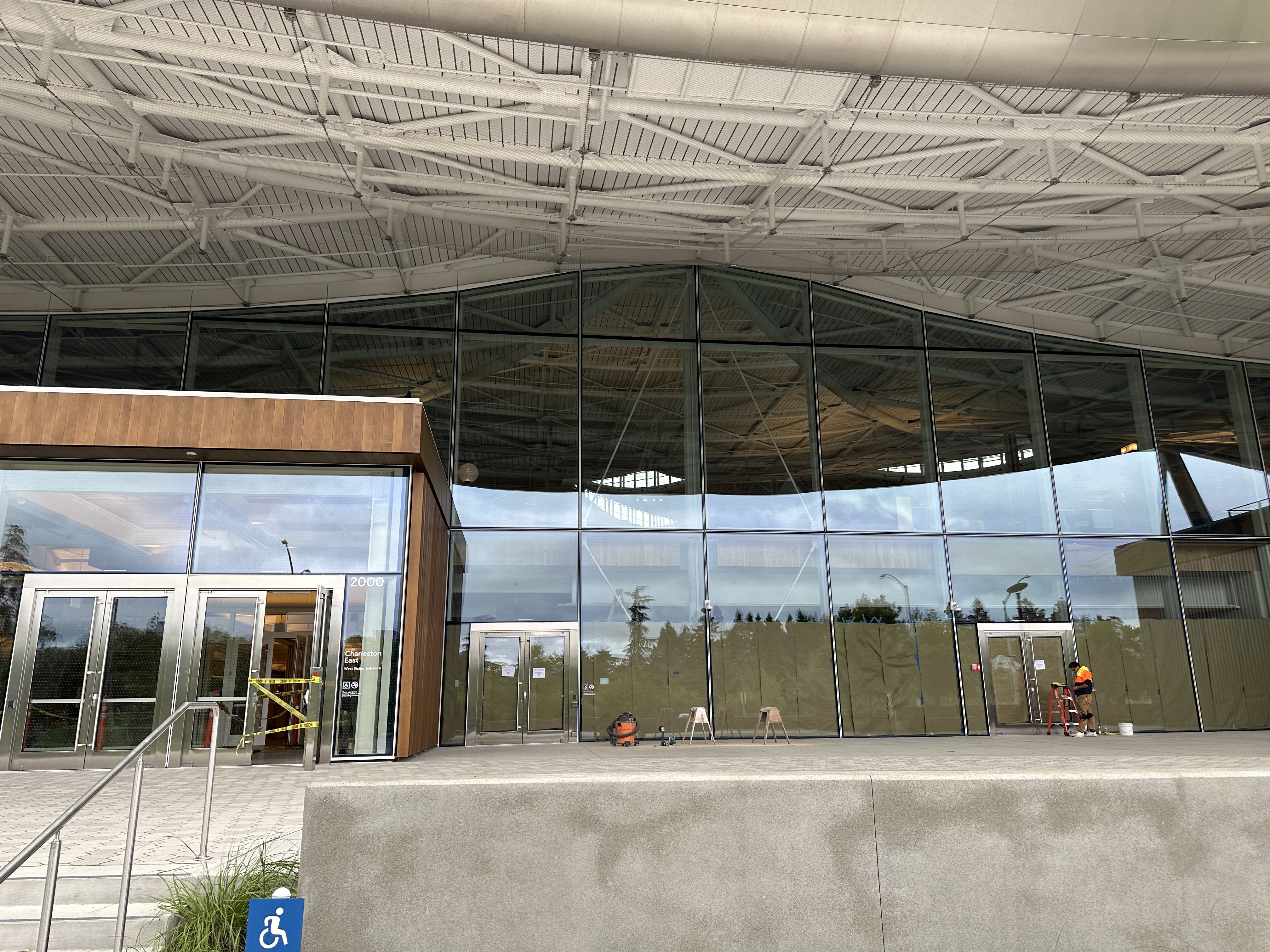 building glass entrance