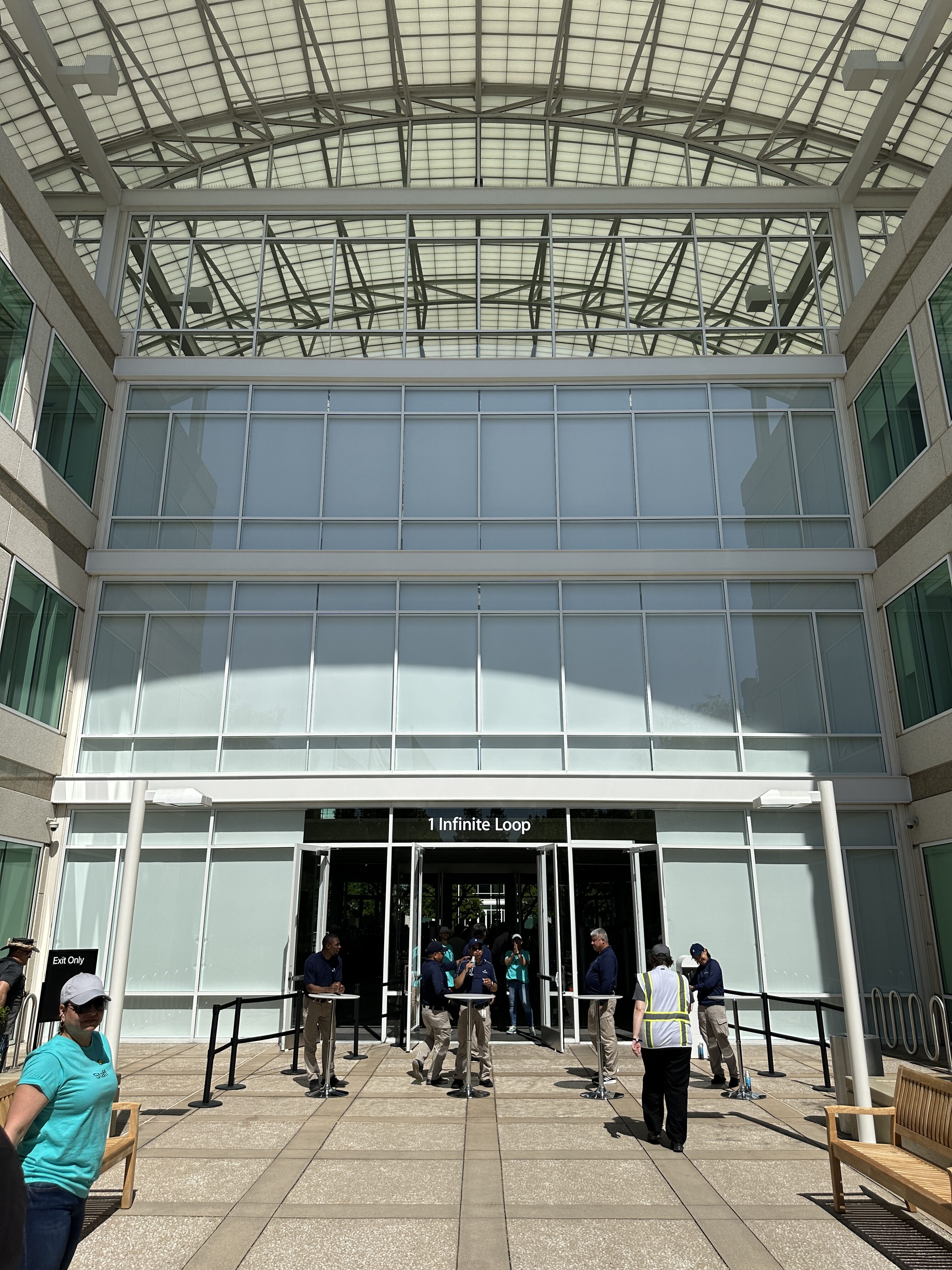 entrance one infinite loop