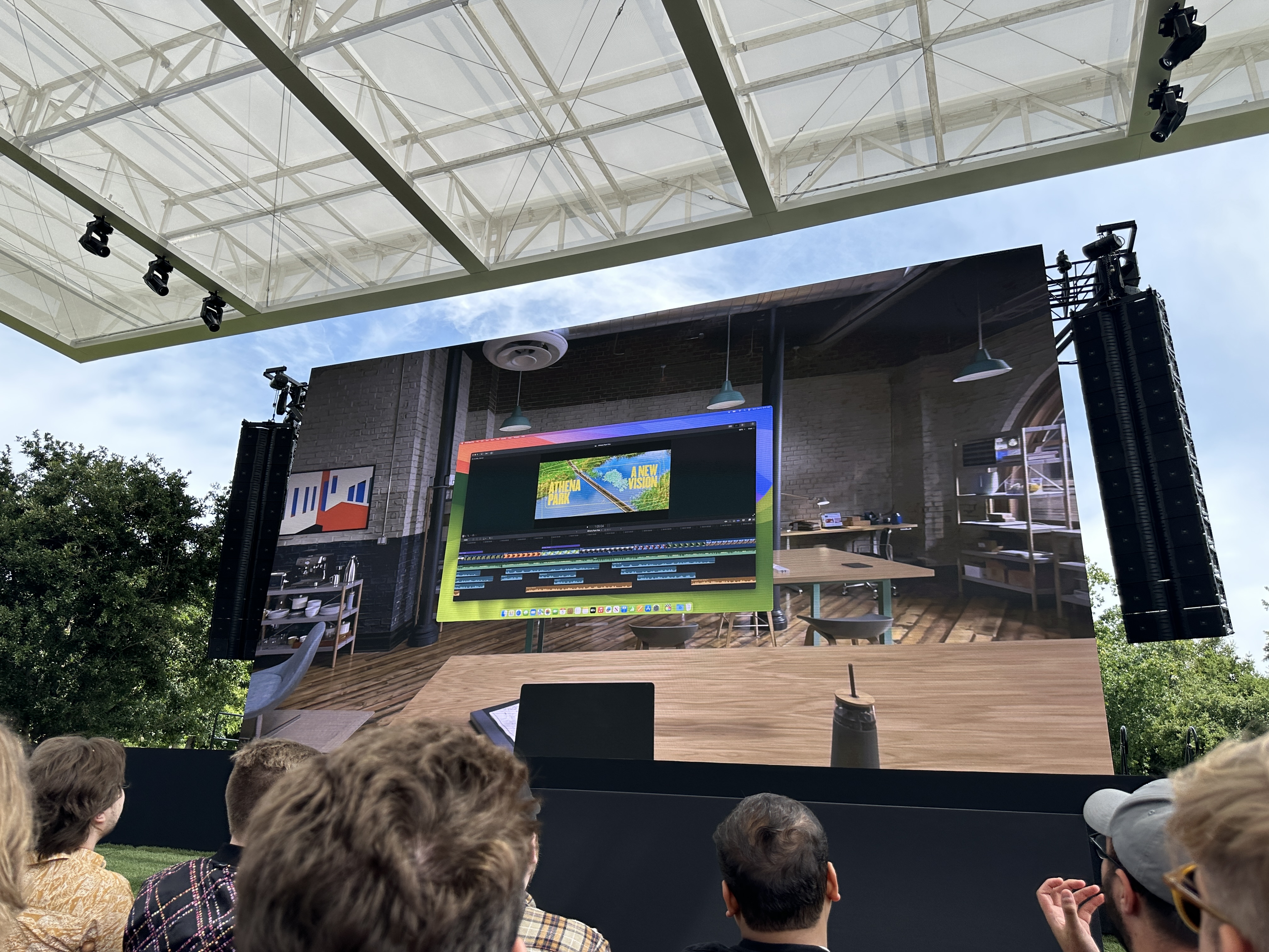 outdoor presentation large screen