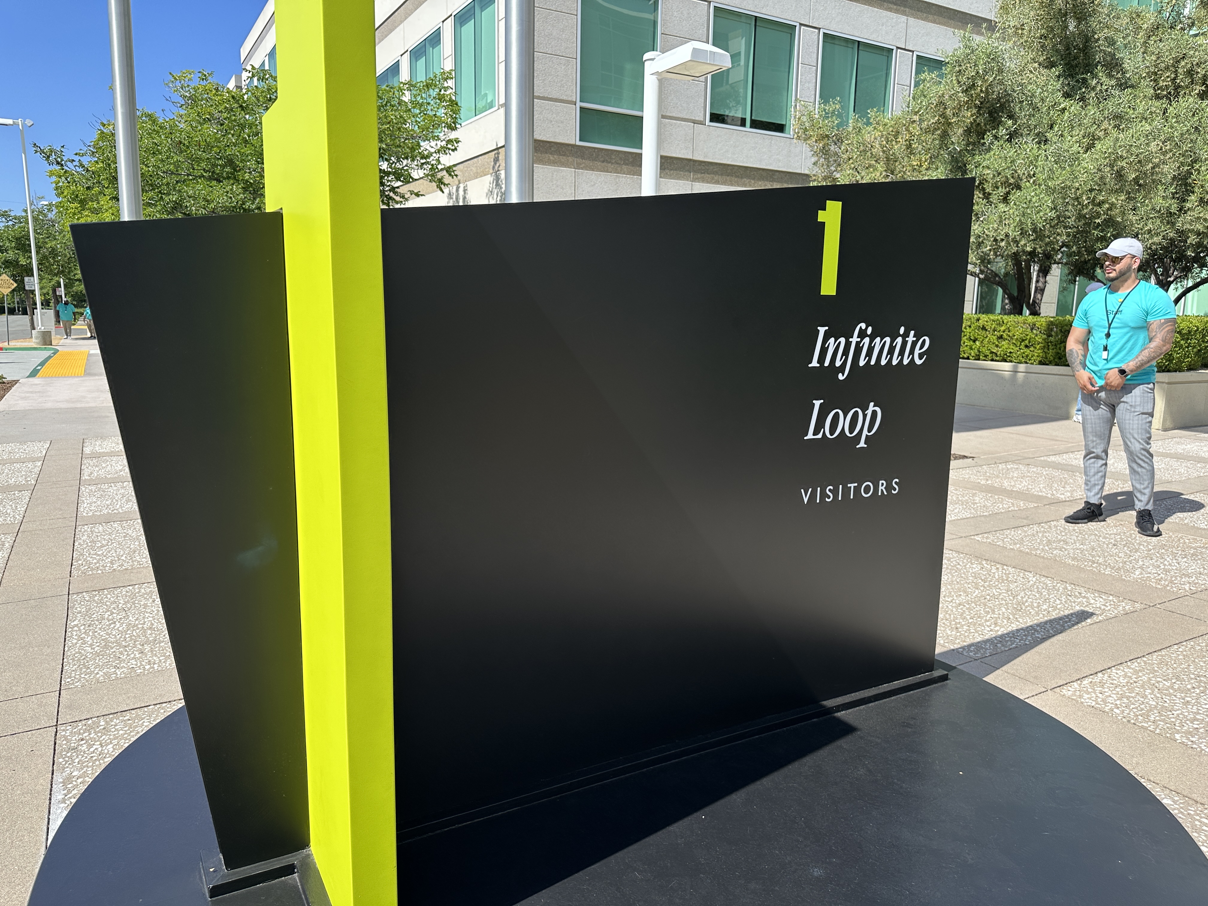 visitor sign one infinite loop
