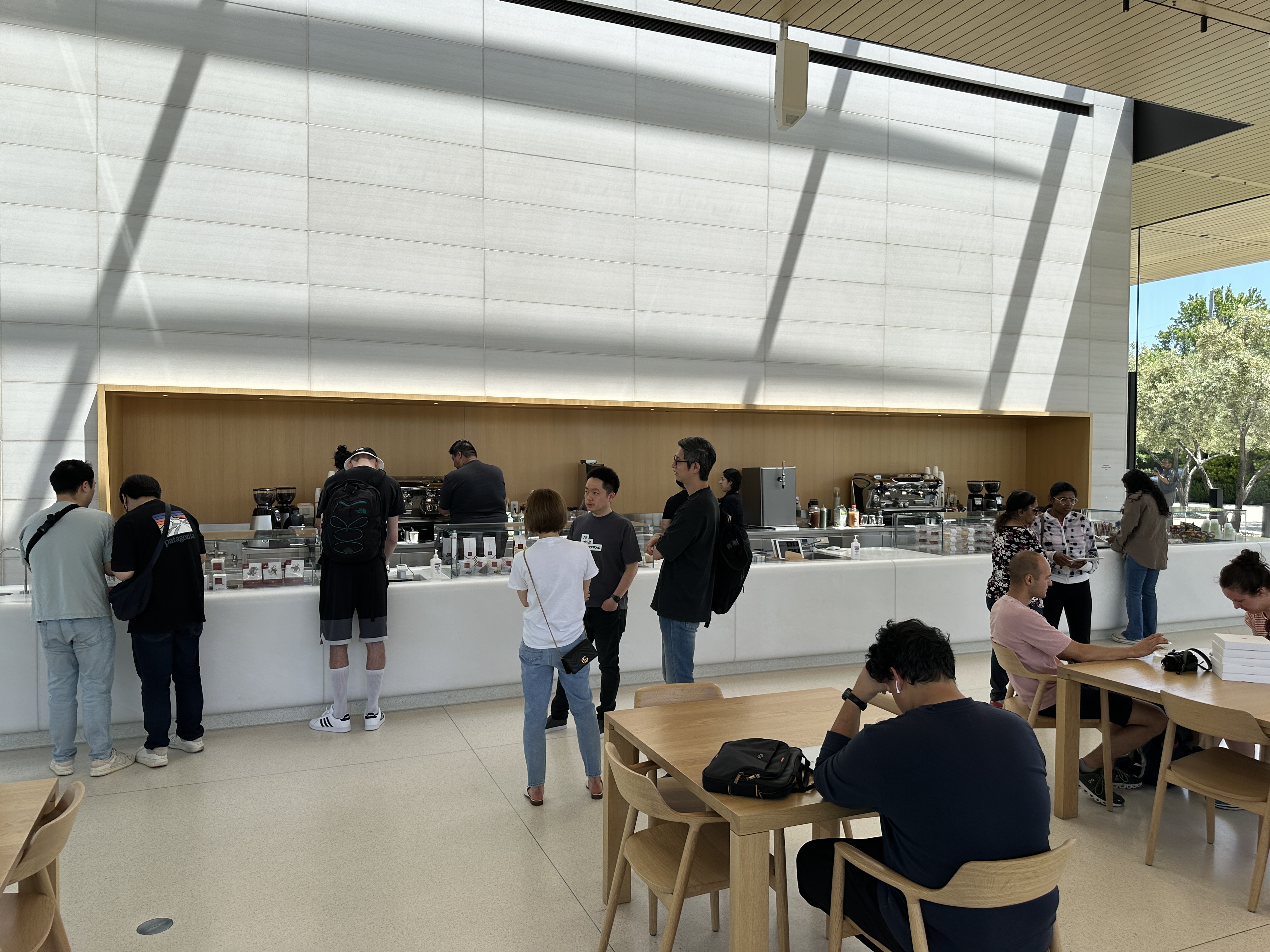 apple store cafe area