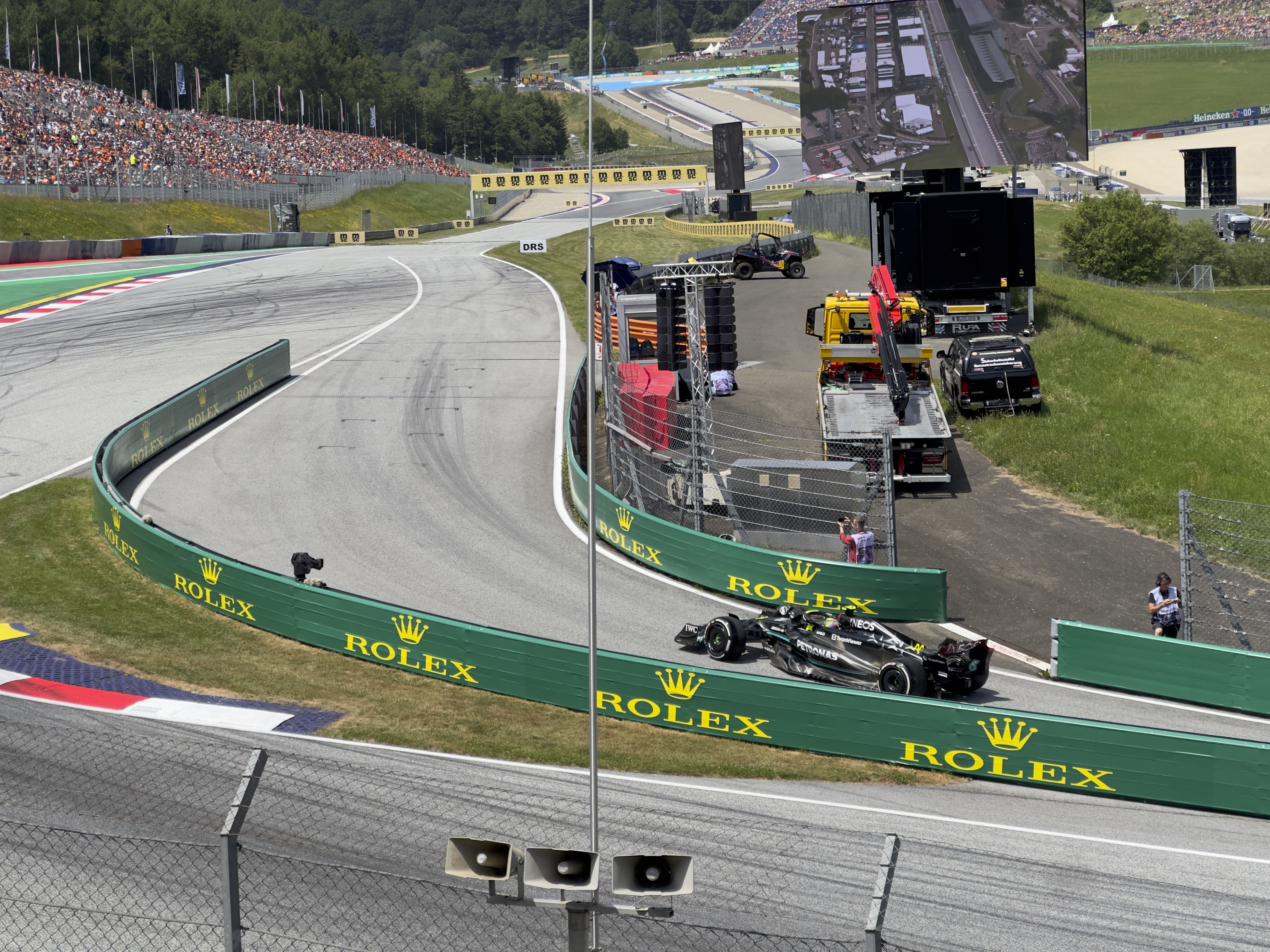 formula one car pit exit