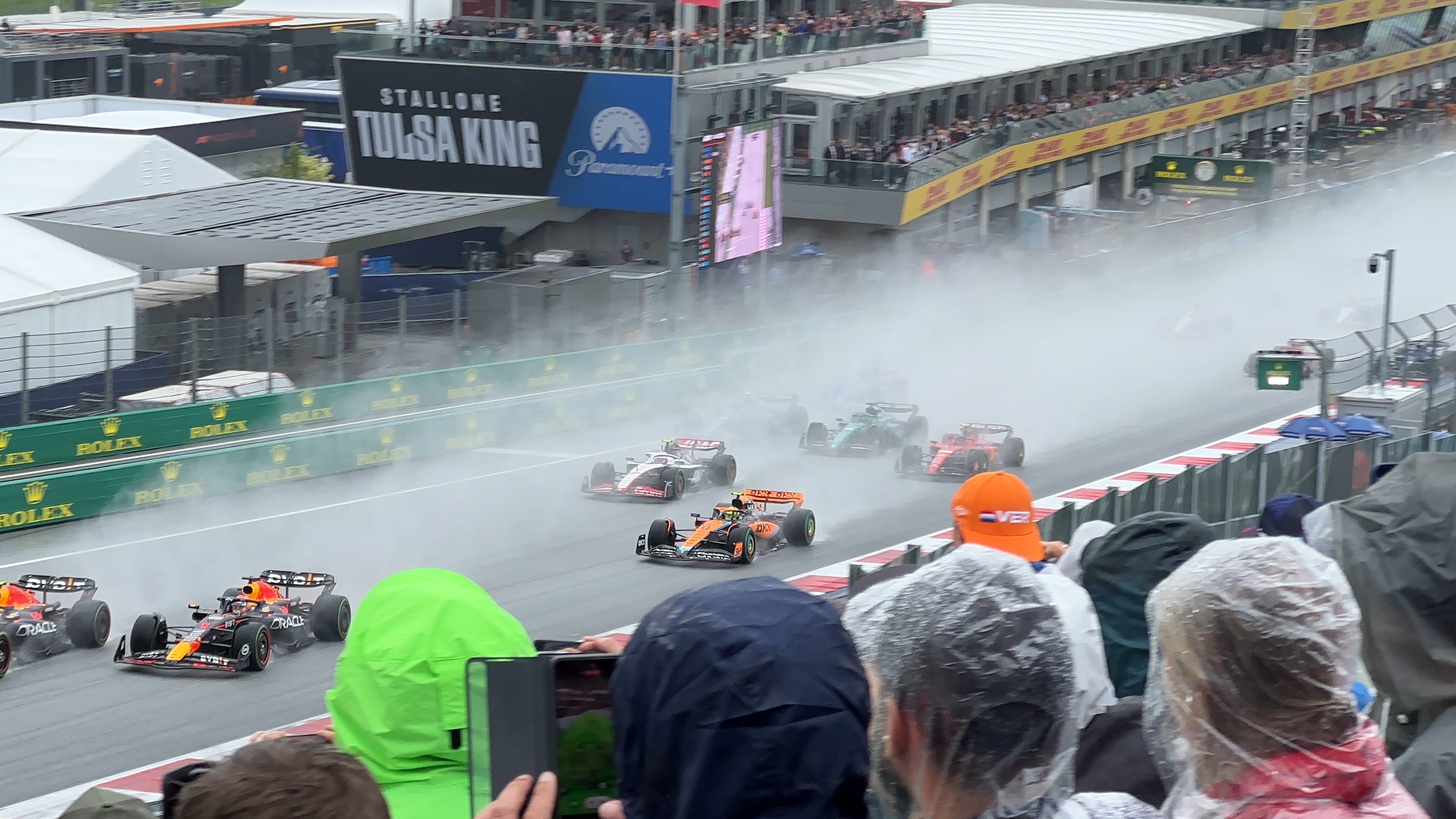race start in rain