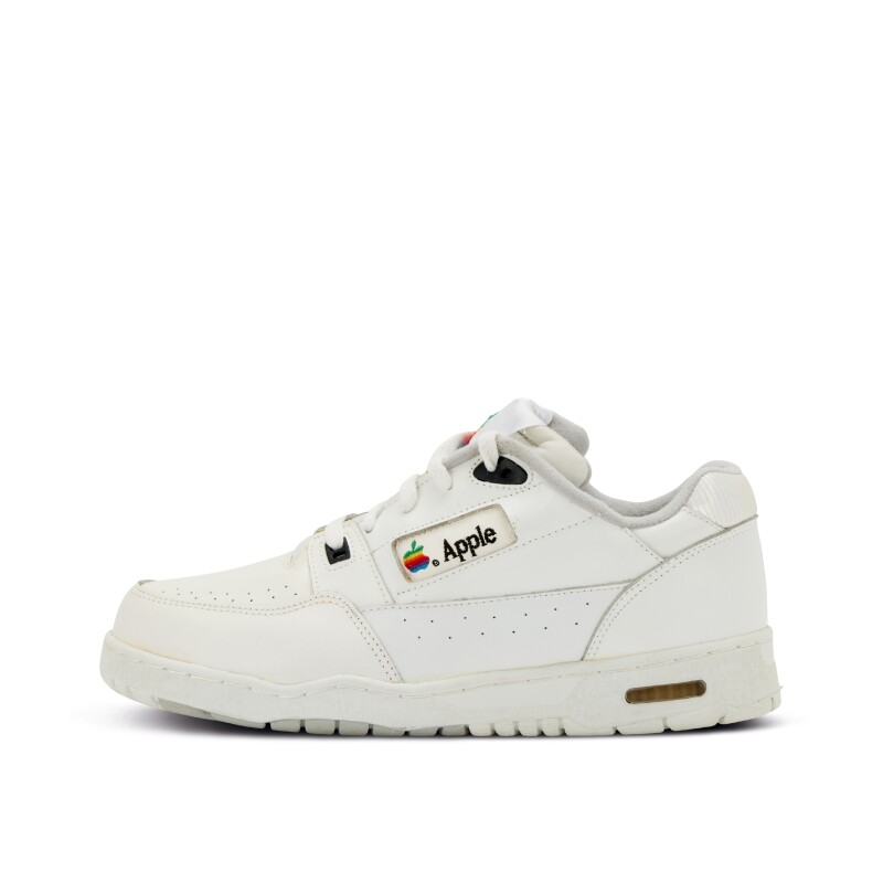 retro apple sneaker single